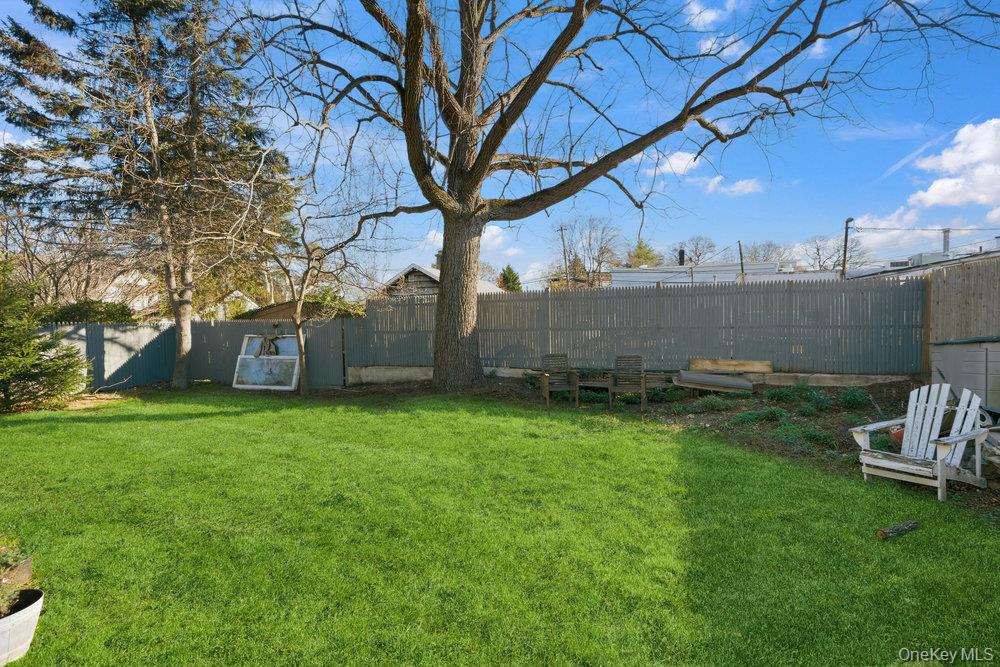 9 Lynch Street, Huntington Station, NY 11746