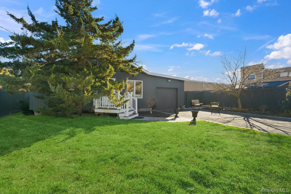 9 Lynch Street, Huntington Station, NY 11746