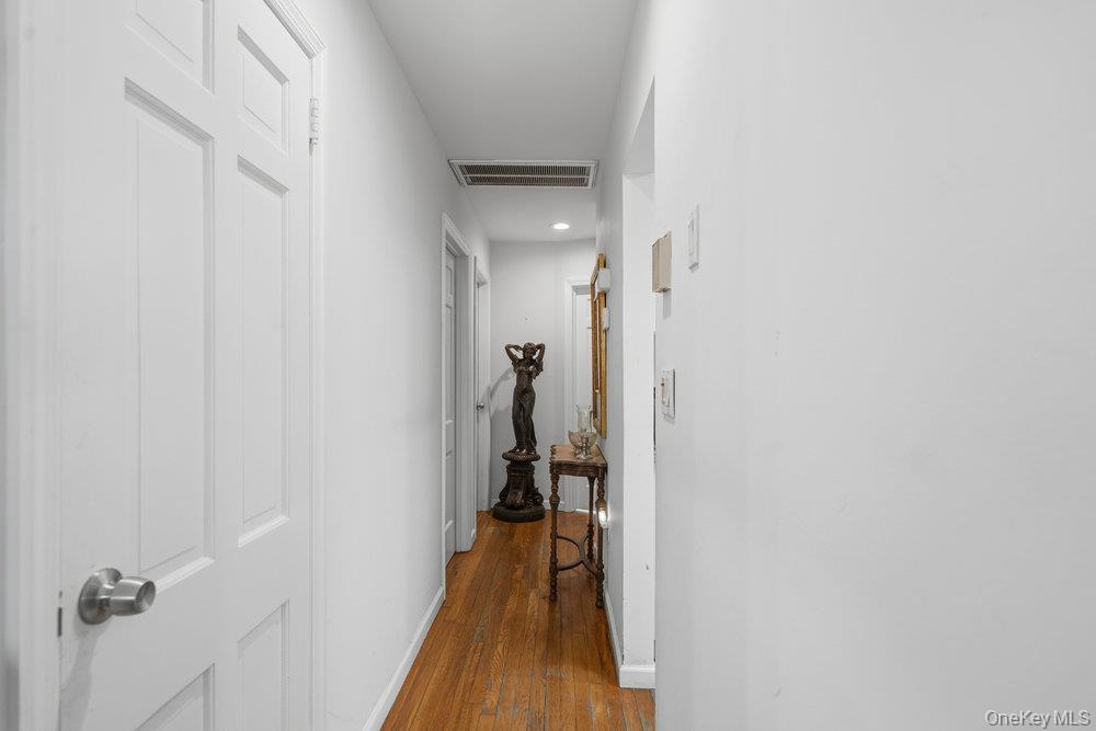 9 Lynch Street, Huntington Station, NY 11746