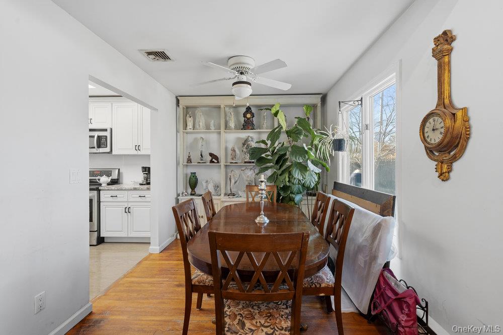 9 Lynch Street, Huntington Station, NY 11746