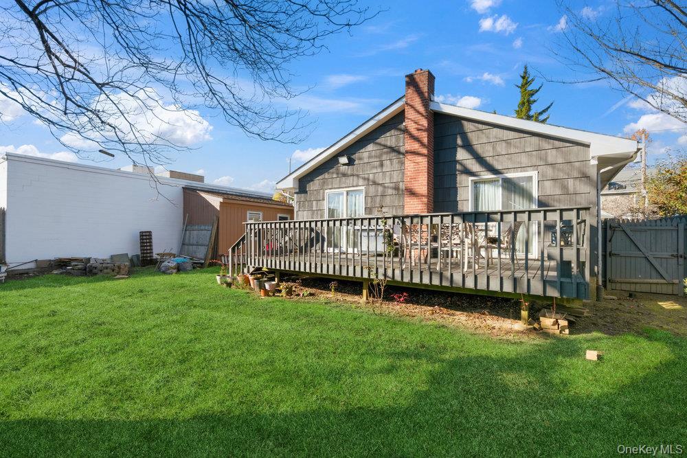 9 Lynch Street, Huntington Station, NY 11746