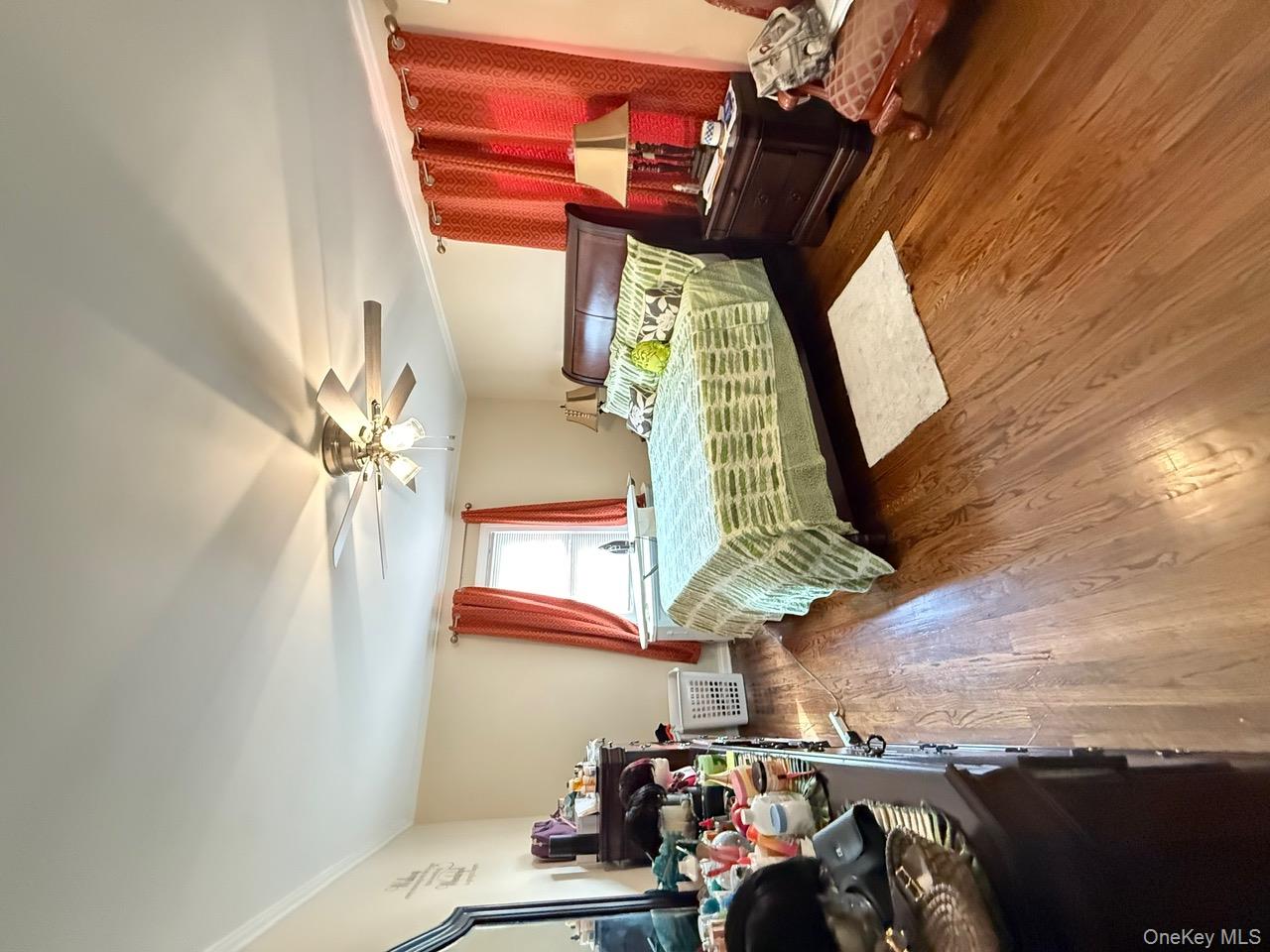 18906 121st Avenue, Saint Albans, NY 11412