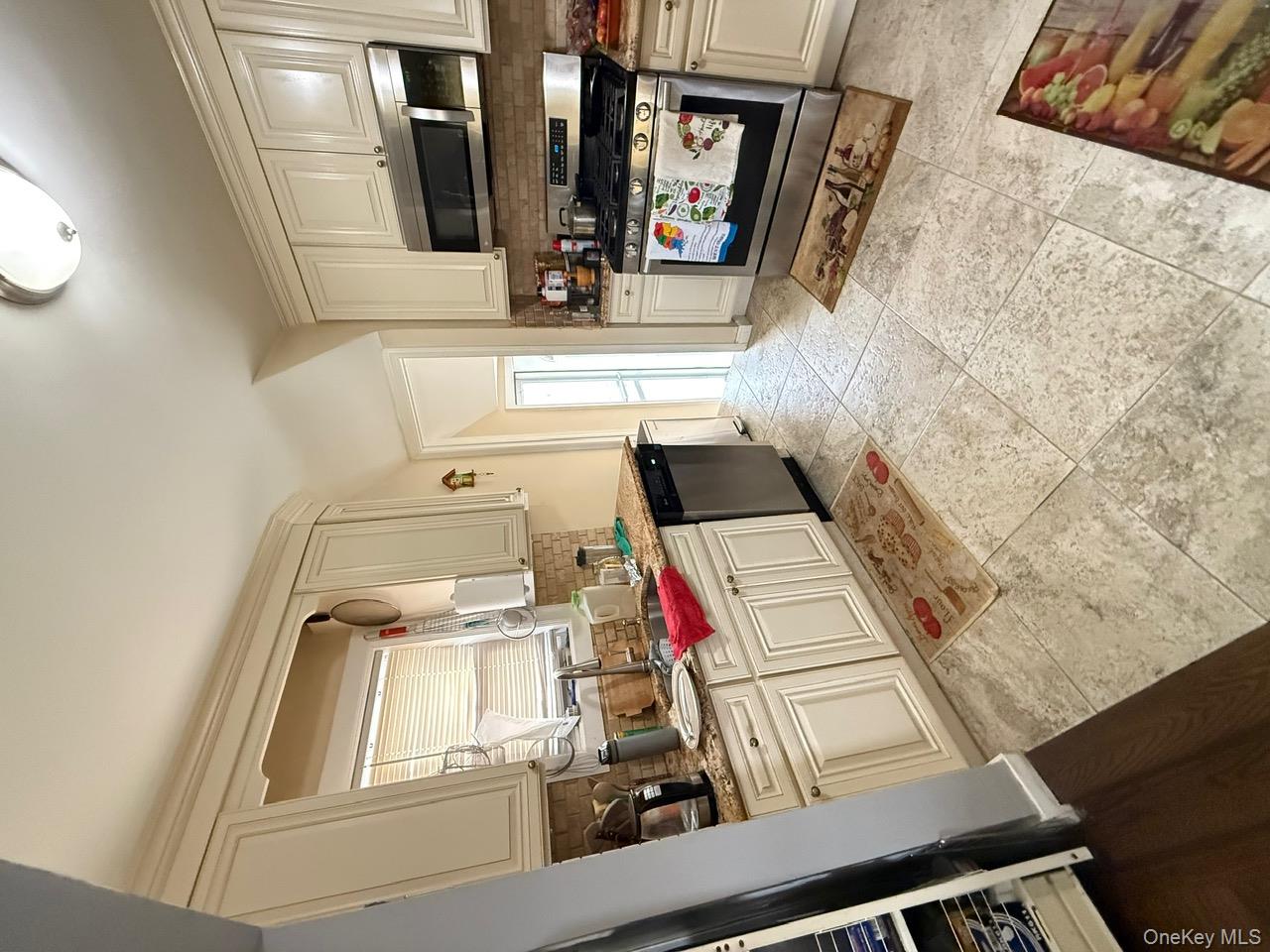 18906 121st Avenue, Saint Albans, NY 11412