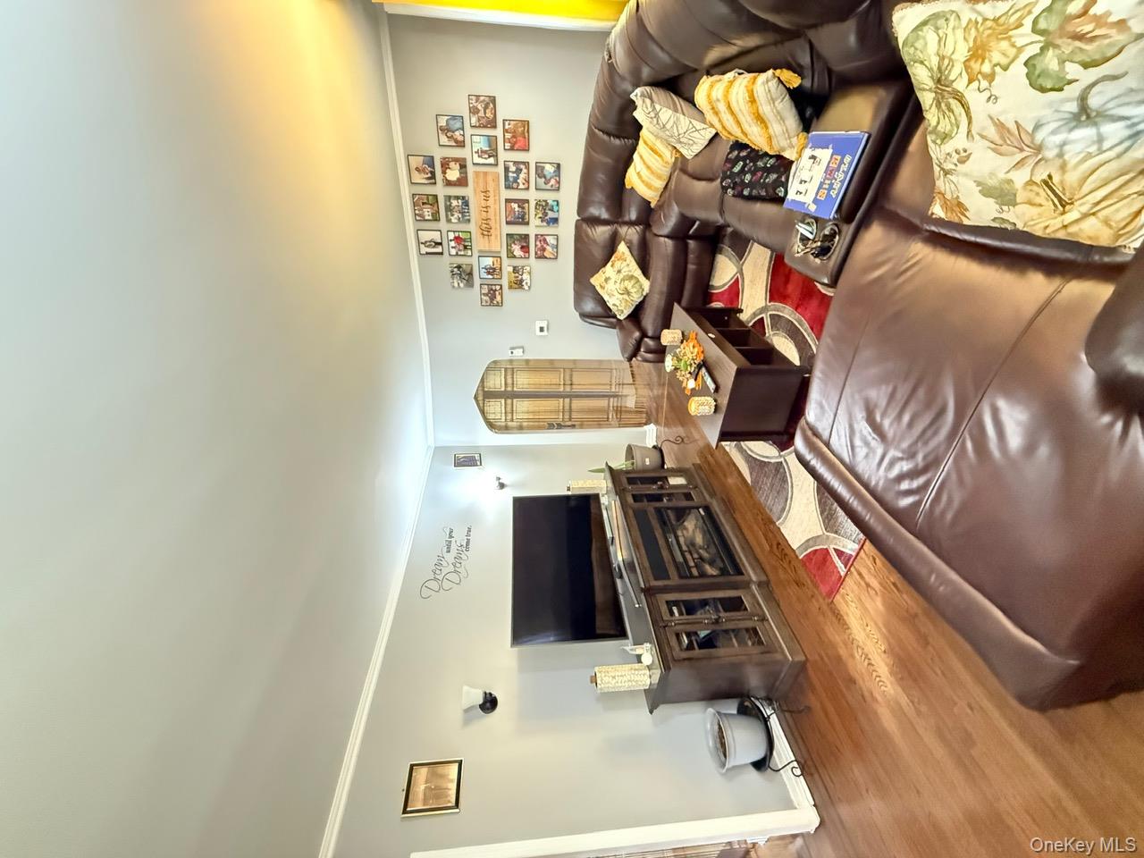 18906 121st Avenue, Saint Albans, NY 11412