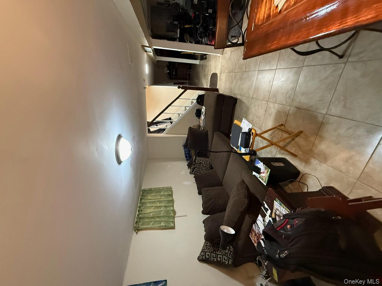 18906 121st Avenue, Saint Albans, NY 11412