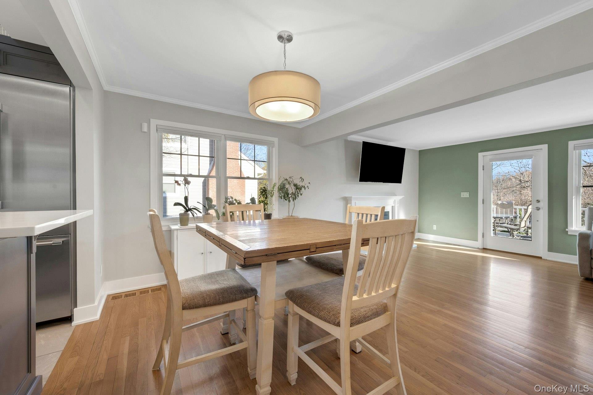 36 Lynwood Road, Scarsdale, NY 10583