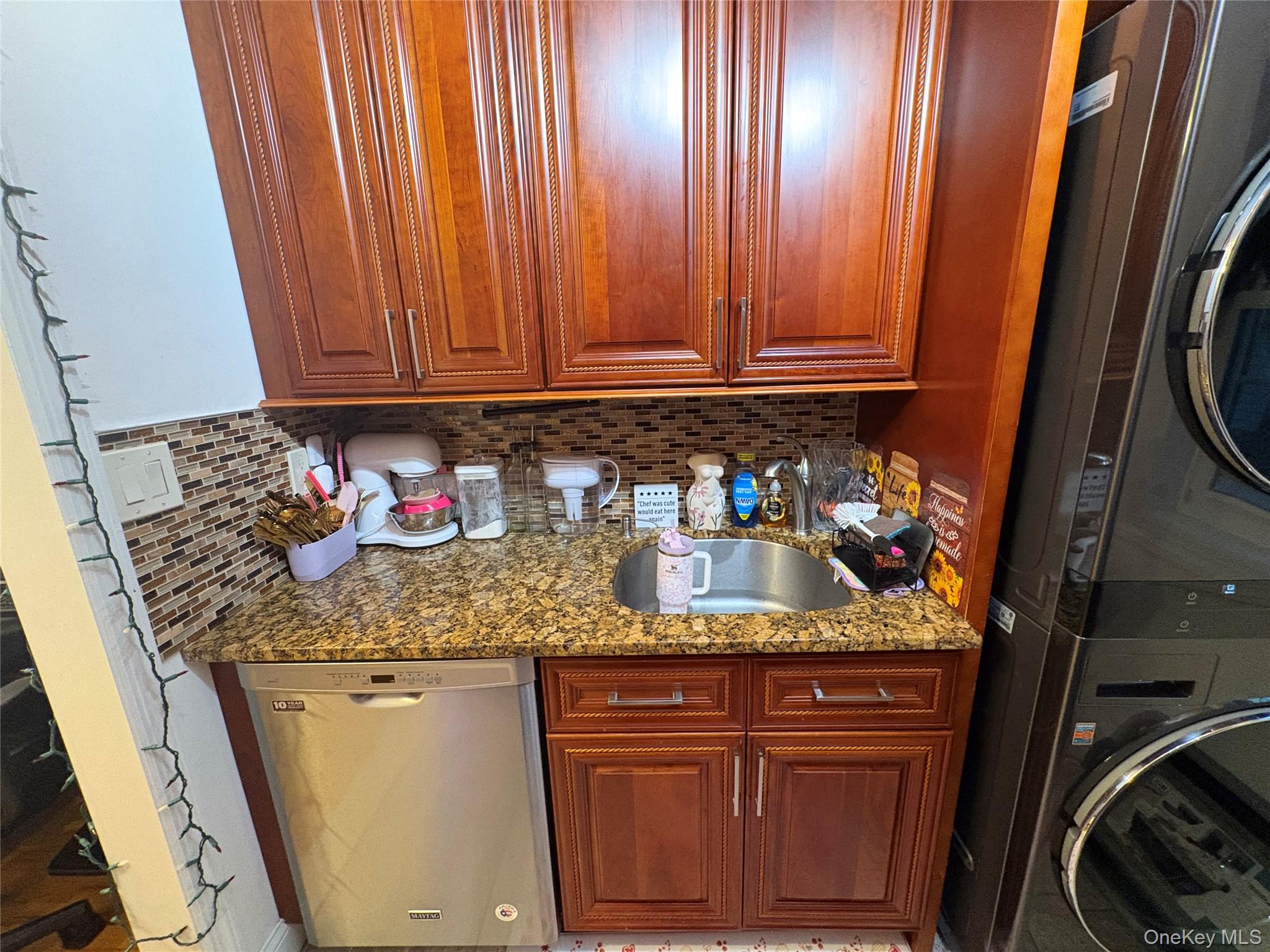 22411 Kingsbury Avenue # A, Oakland Gardens, NY 11364