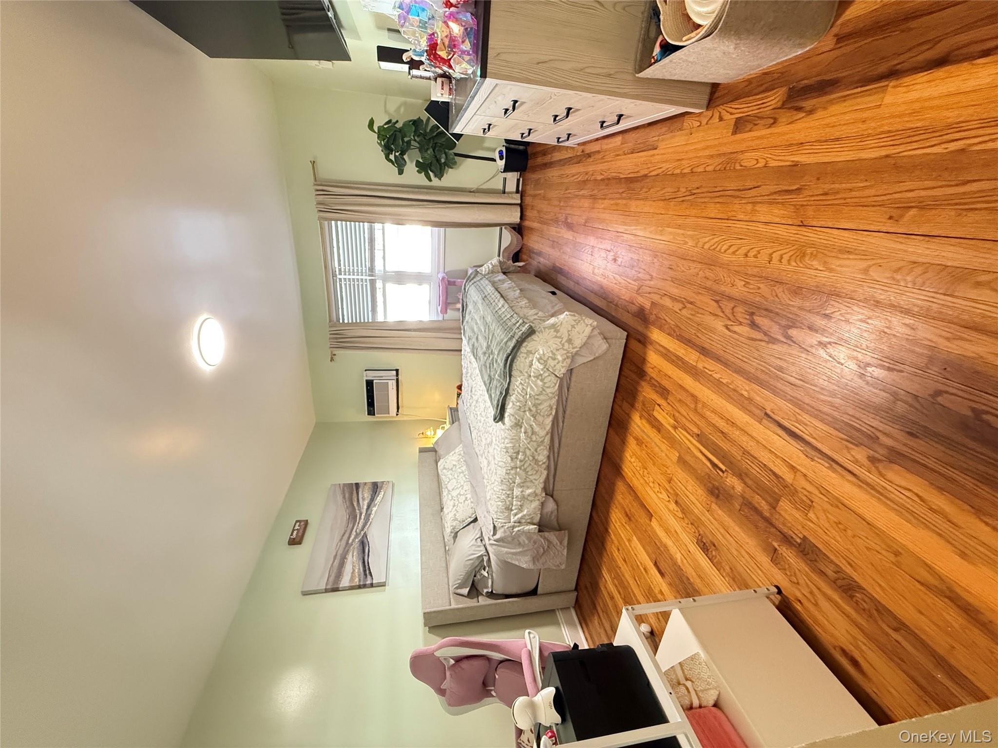 22411 Kingsbury Avenue # A, Oakland Gardens, NY 11364