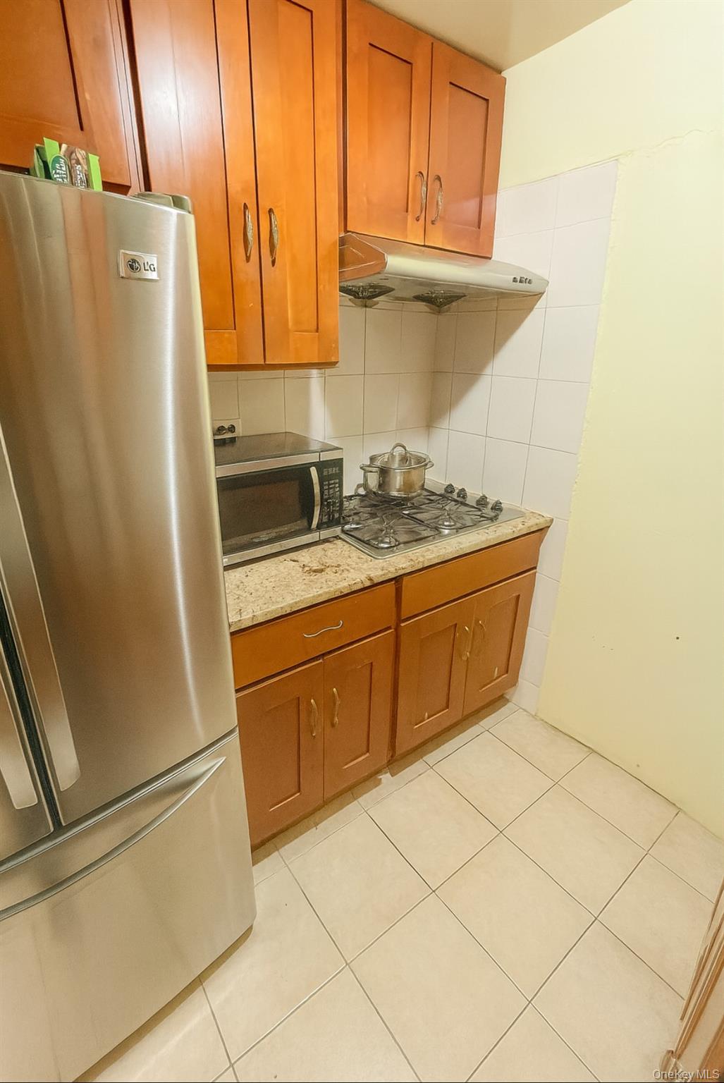 86-04 Grand Avenue # 2D, Elmhurst, NY 11373