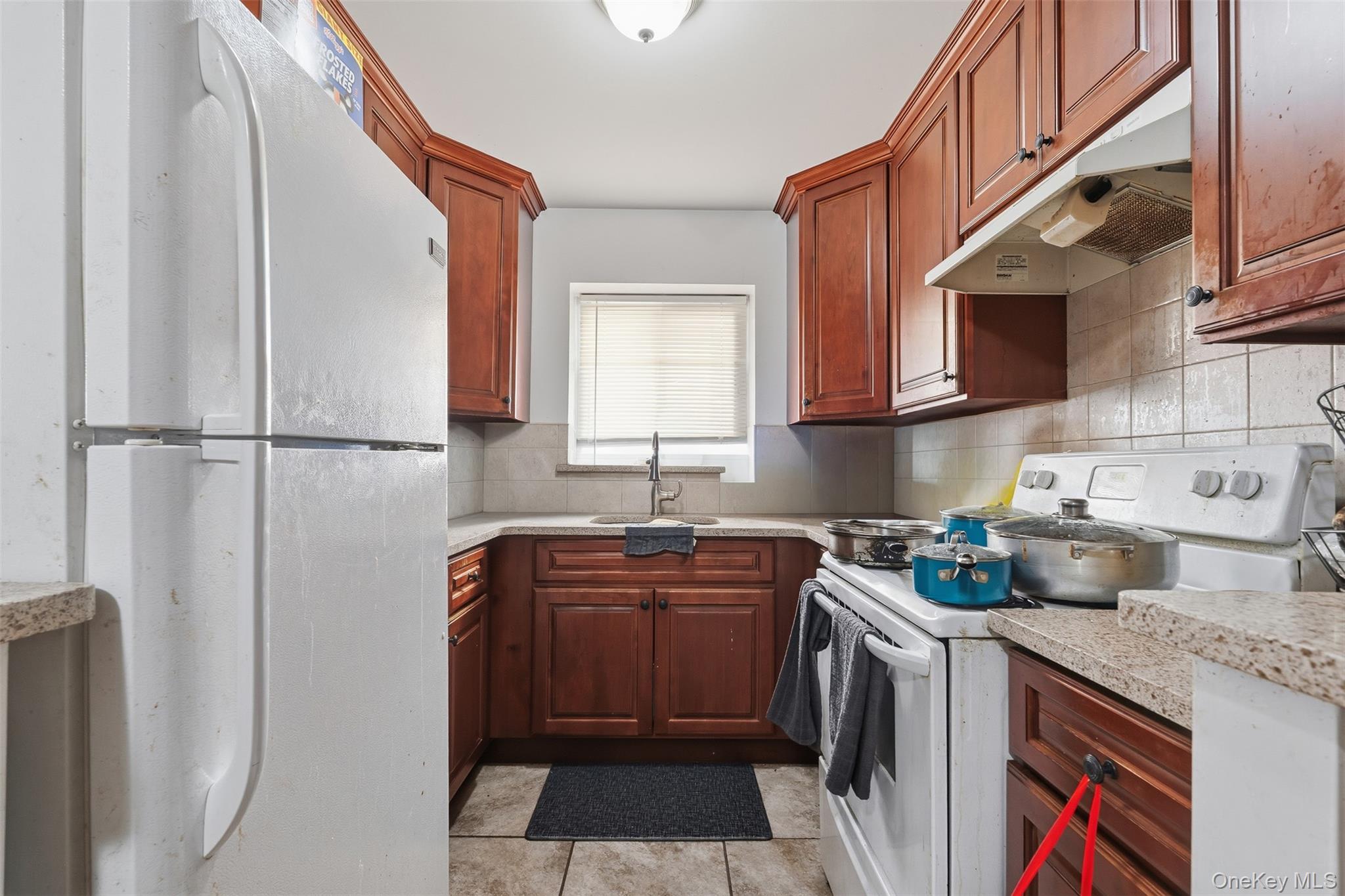 1679 Unionport Road, Bronx, NY 10462