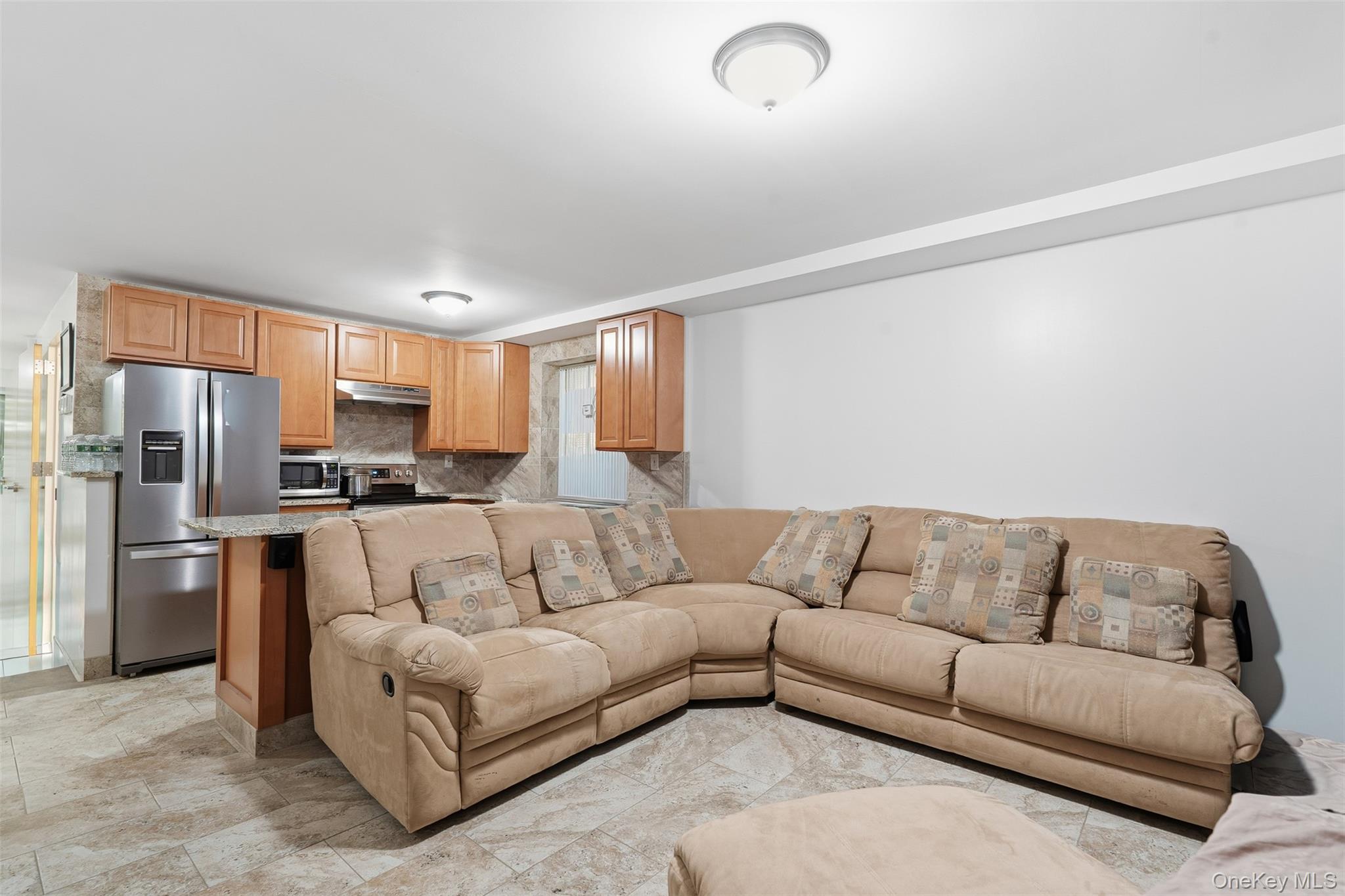 1679 Unionport Road, Bronx, NY 10462