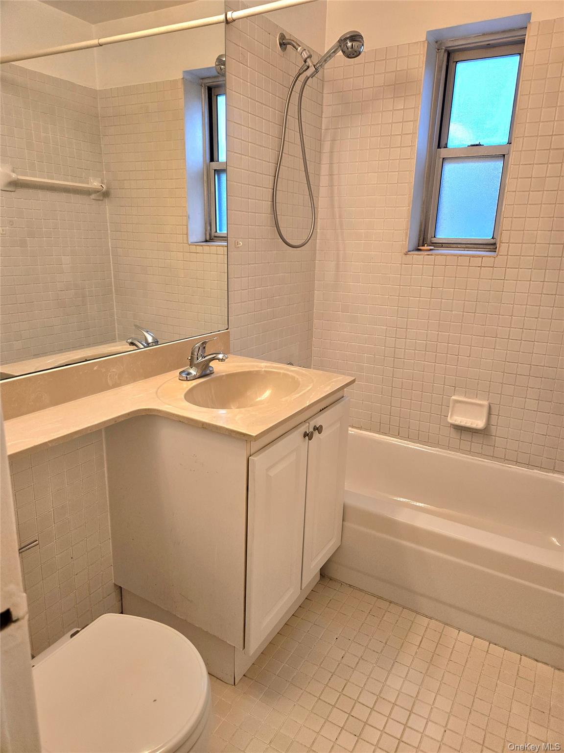 111-22 66th Avenue # 2C, Forest Hills, NY 11375