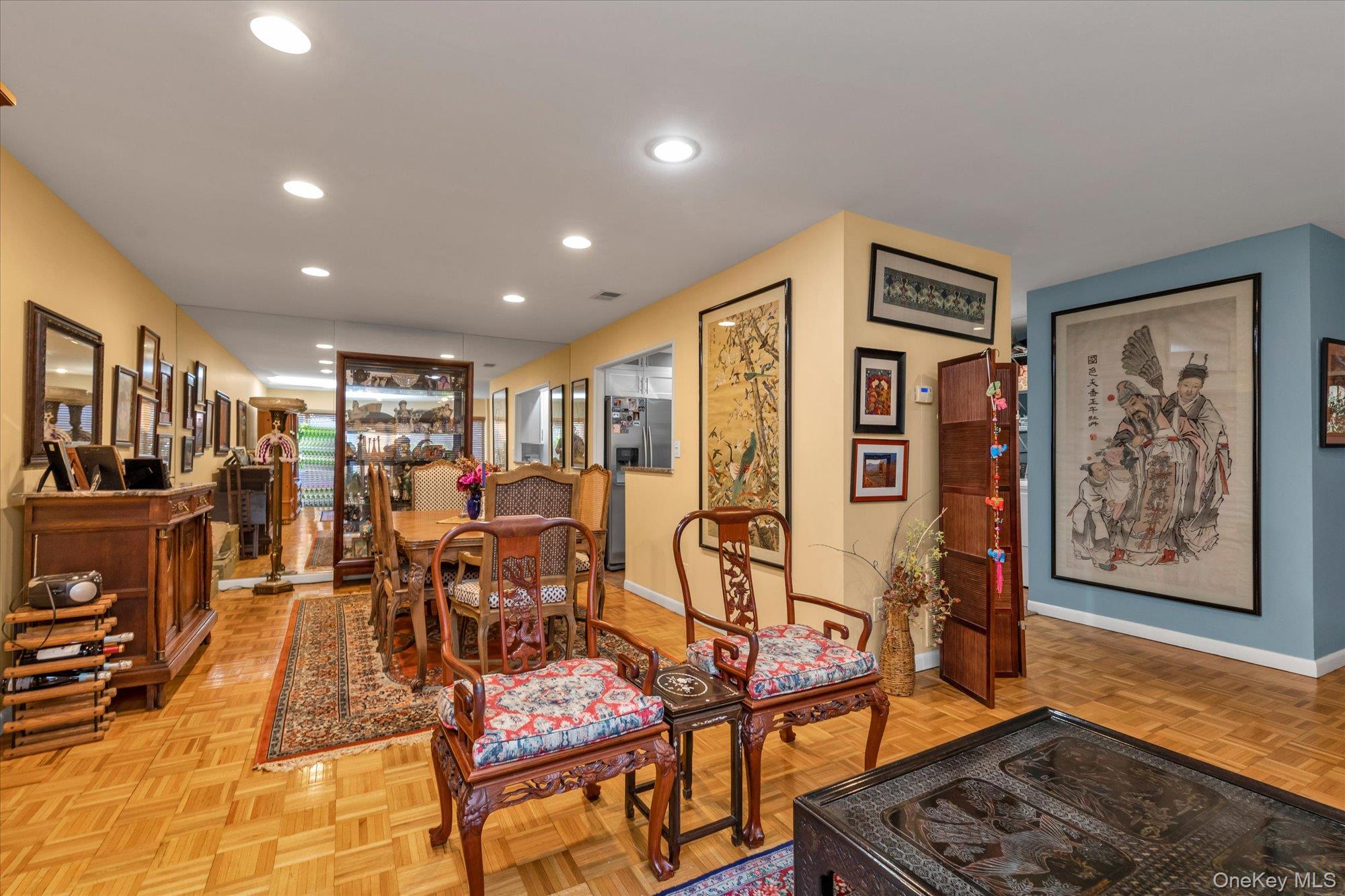 15 Spring Hollow, Roslyn, NY 11576