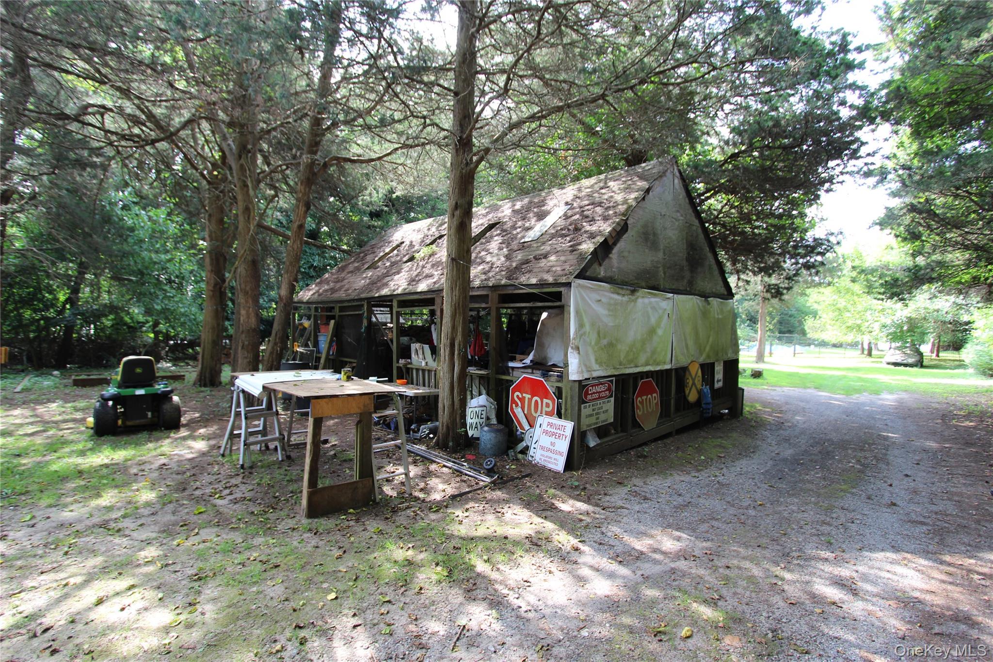 59 Dyke Road, East Setauket, NY 11733