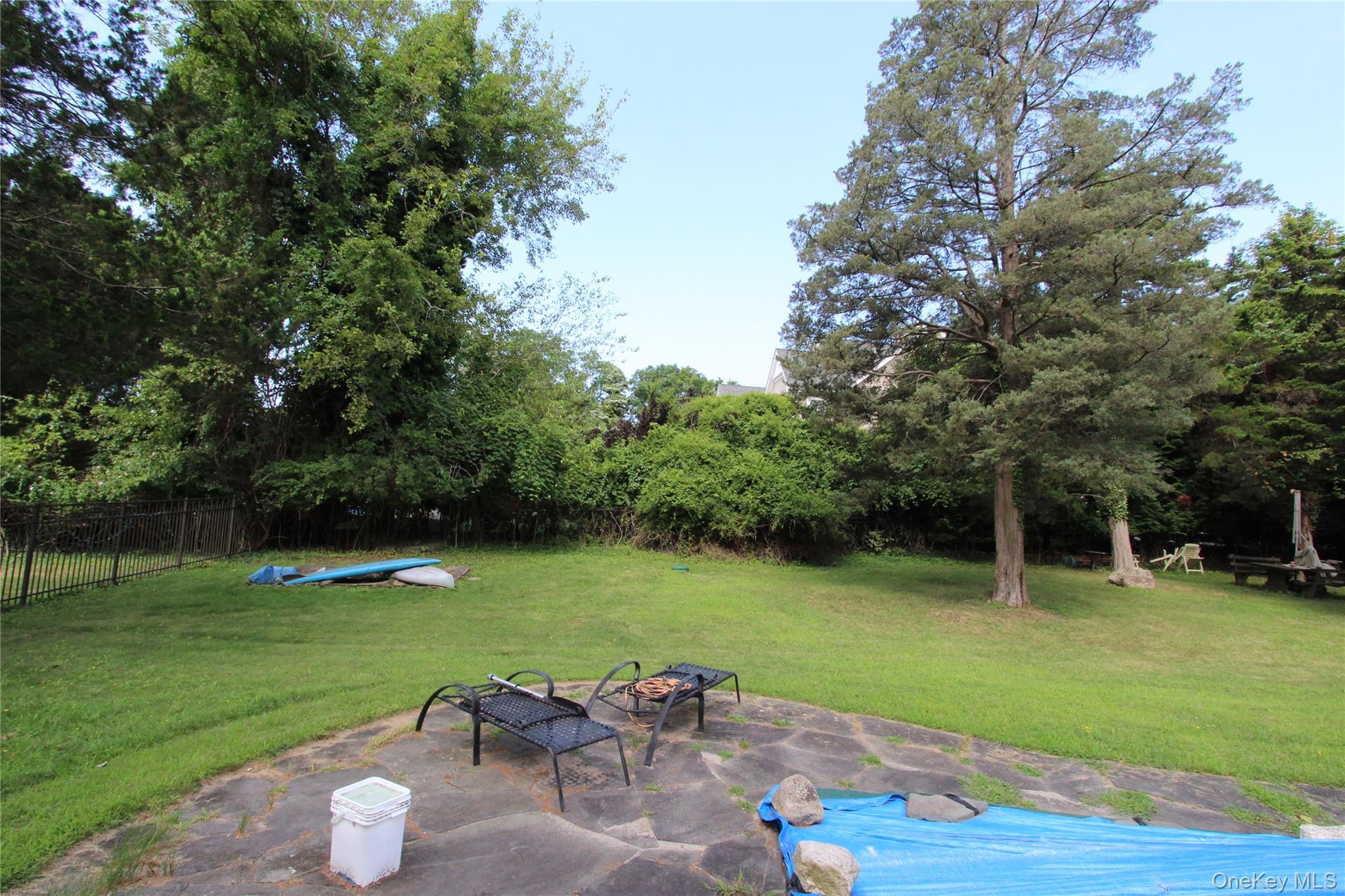 59 Dyke Road, East Setauket, NY 11733