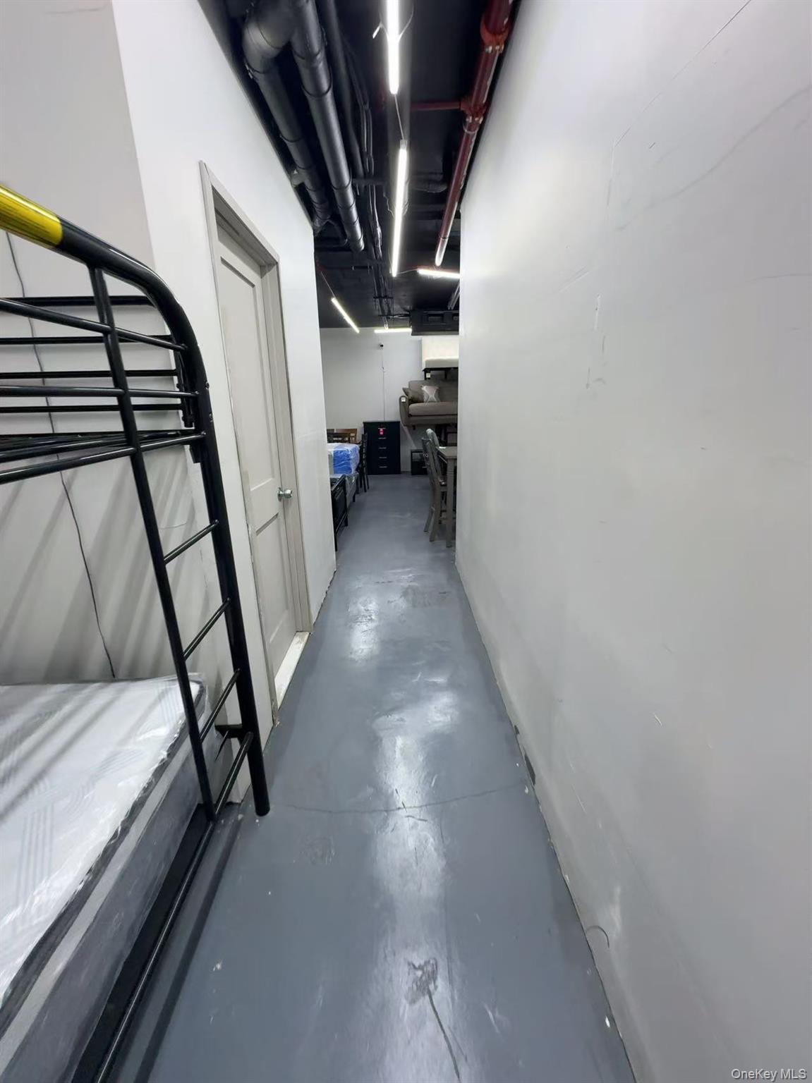 108-61 Roosevelt Ave, Corona, NY 11368