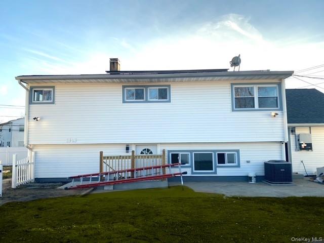 249 Claywood, Brentwood, NY 11717