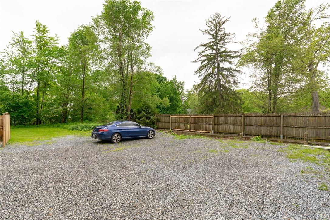 80 W Dorsey Lane # C, Hyde Park, NY 12538