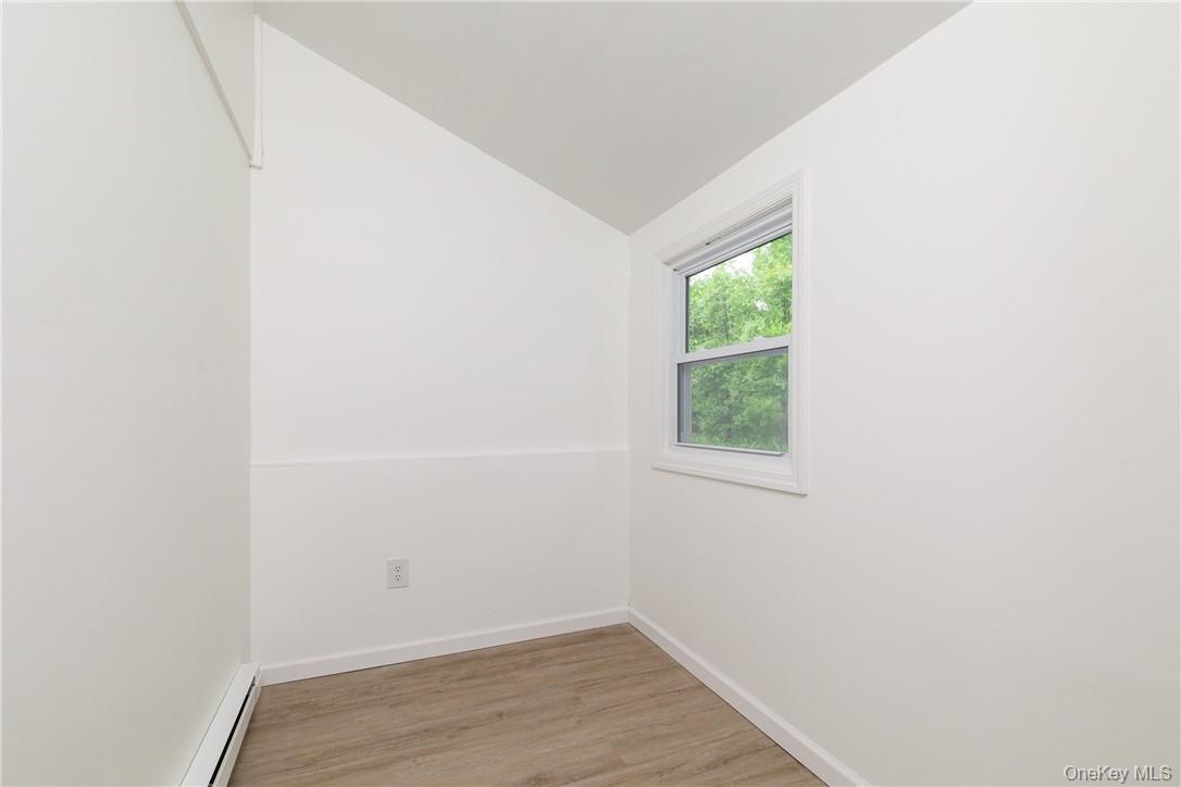 80 W Dorsey Lane # C, Hyde Park, NY 12538