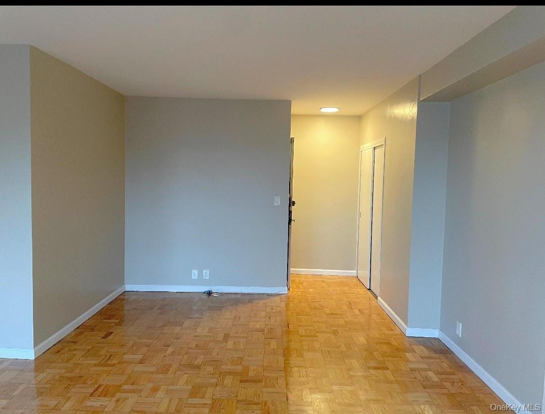 3 Fordham Hill Oval # 4h, Bronx, NY 10468