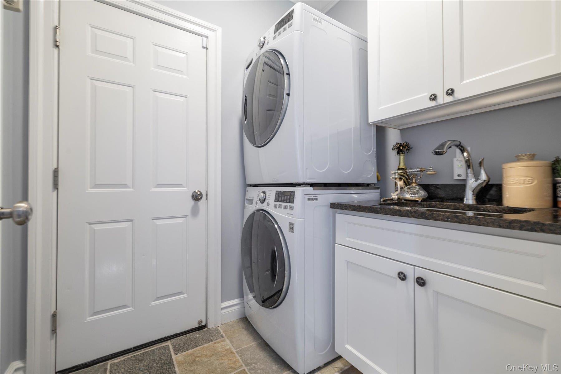 54 Ocean Watch Court # 54, Freeport, NY 11520