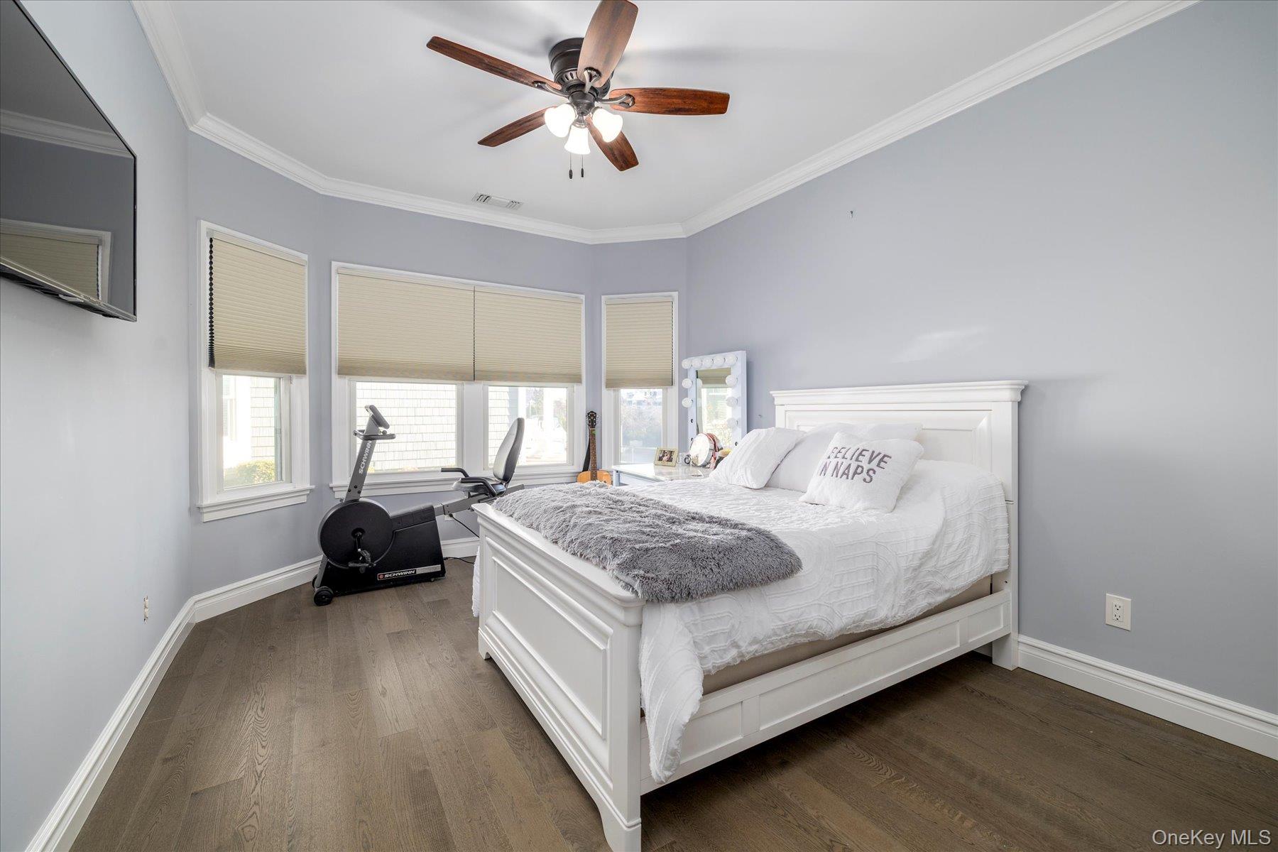 54 Ocean Watch Court # 54, Freeport, NY 11520