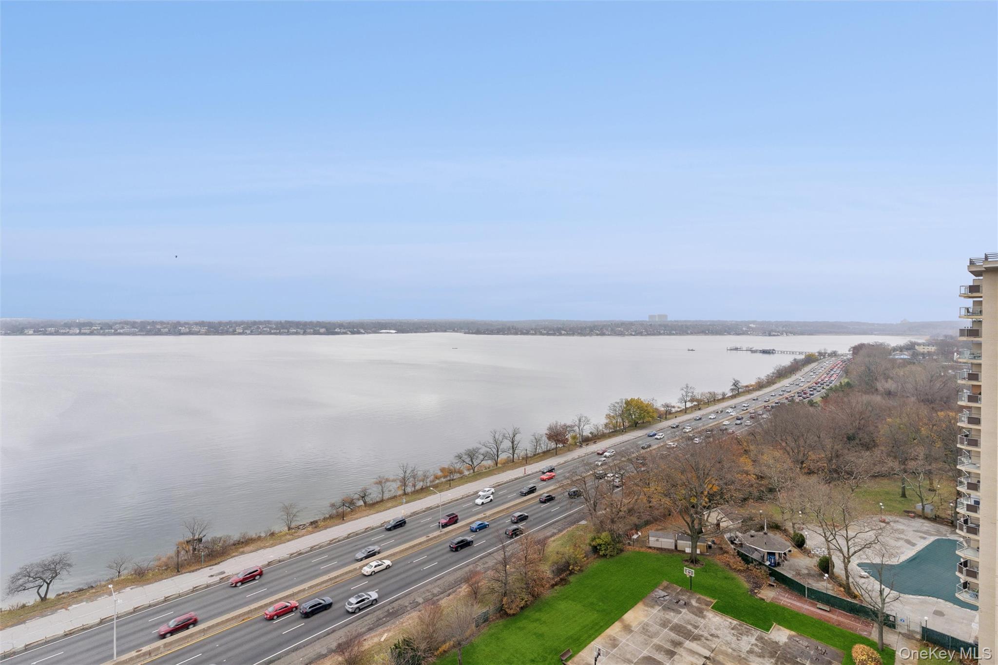 17-85 215th Street # 15M, Bayside, NY 11360