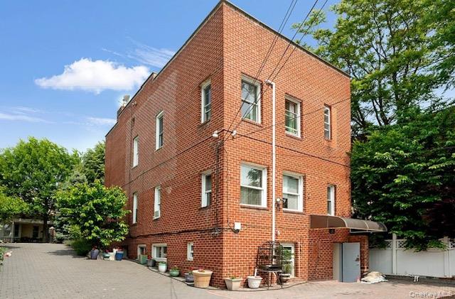 31-47/49 43rd Street, Astoria, NY 11103