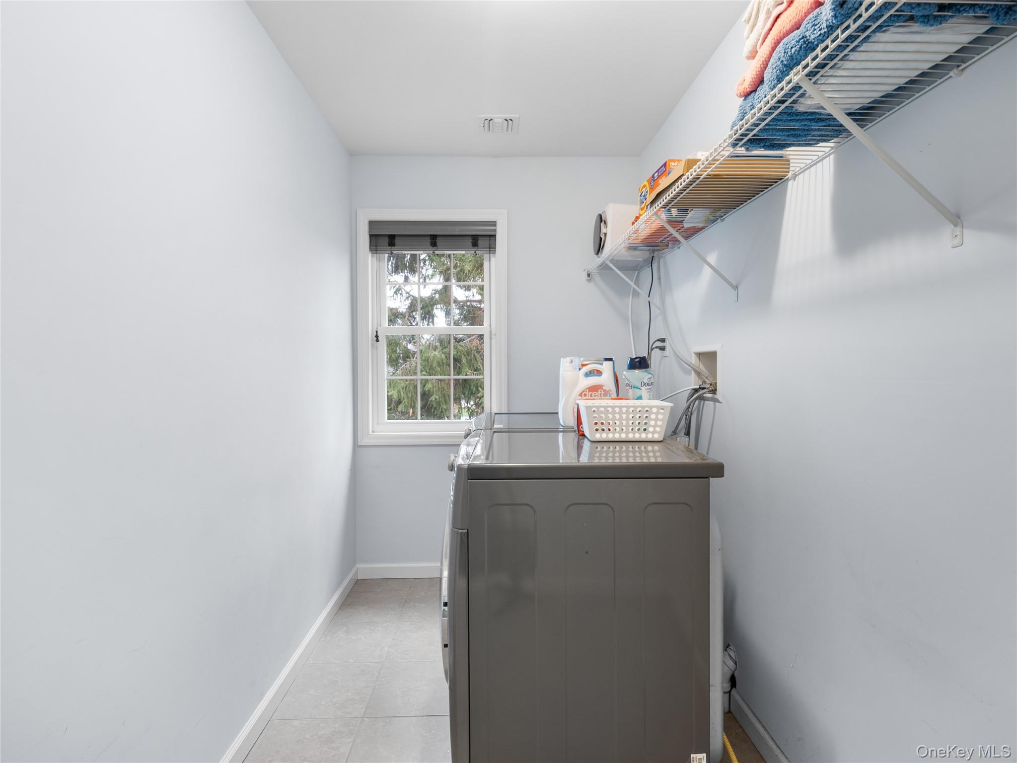 22 Preston Lane, Syosset, NY 11791