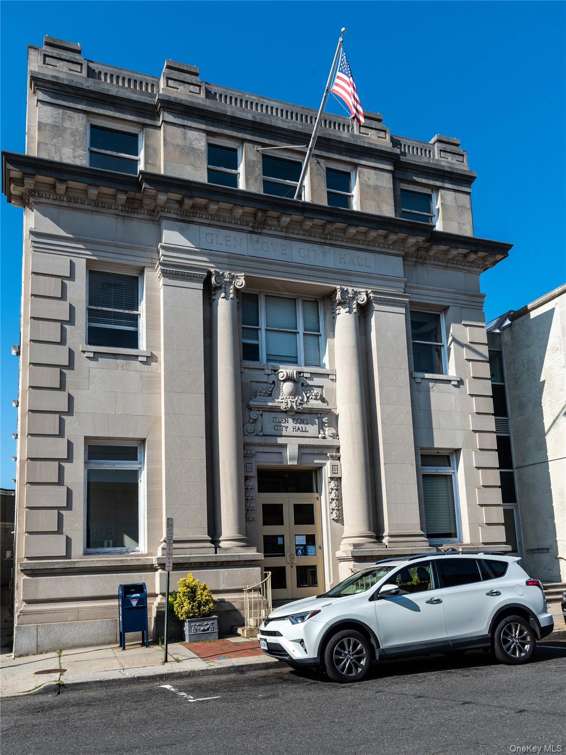 200 Carney Street # 203, Glen Cove, NY 11542