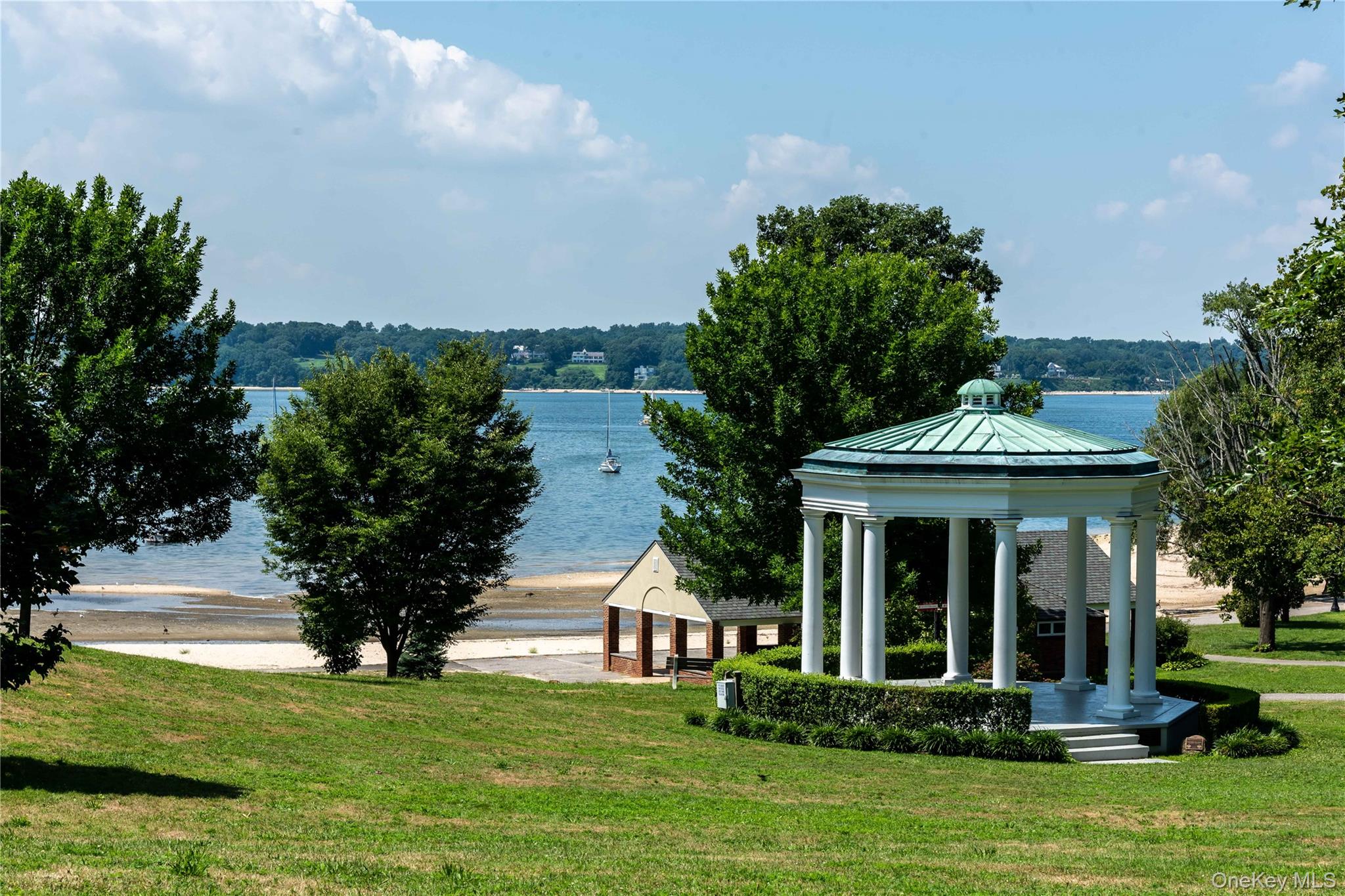 200 Carney Street # 203, Glen Cove, NY 11542