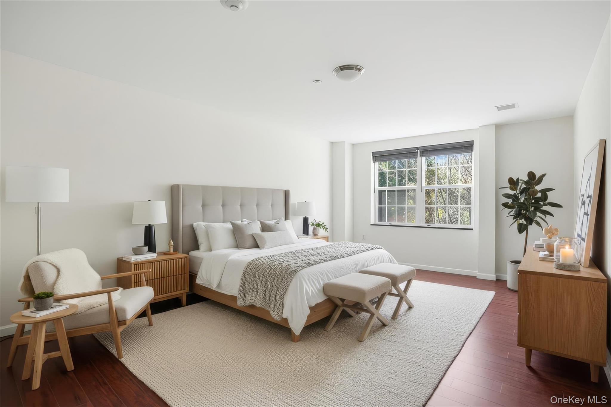 200 Carney Street # 203, Glen Cove, NY 11542