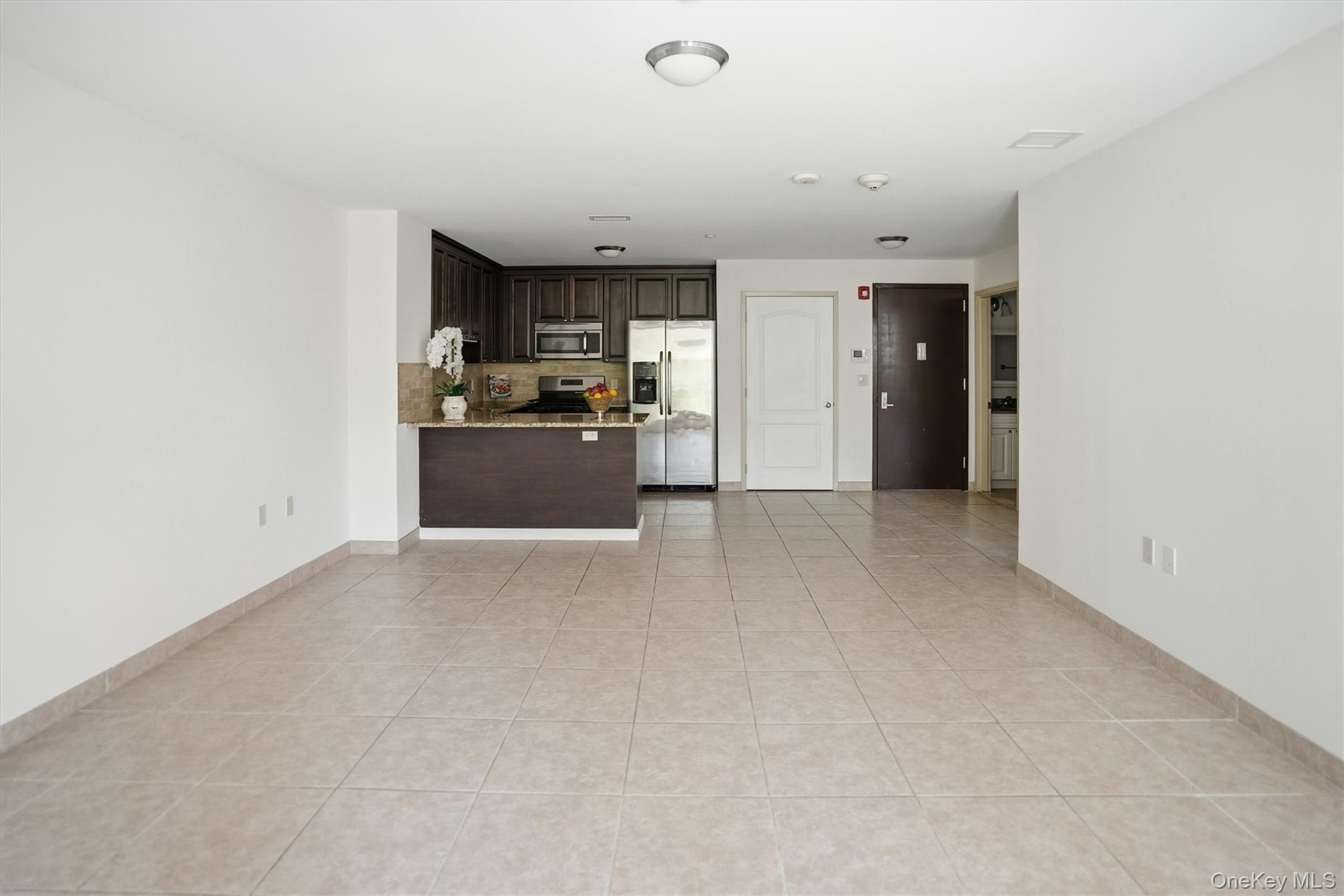 200 Carney Street # 203, Glen Cove, NY 11542