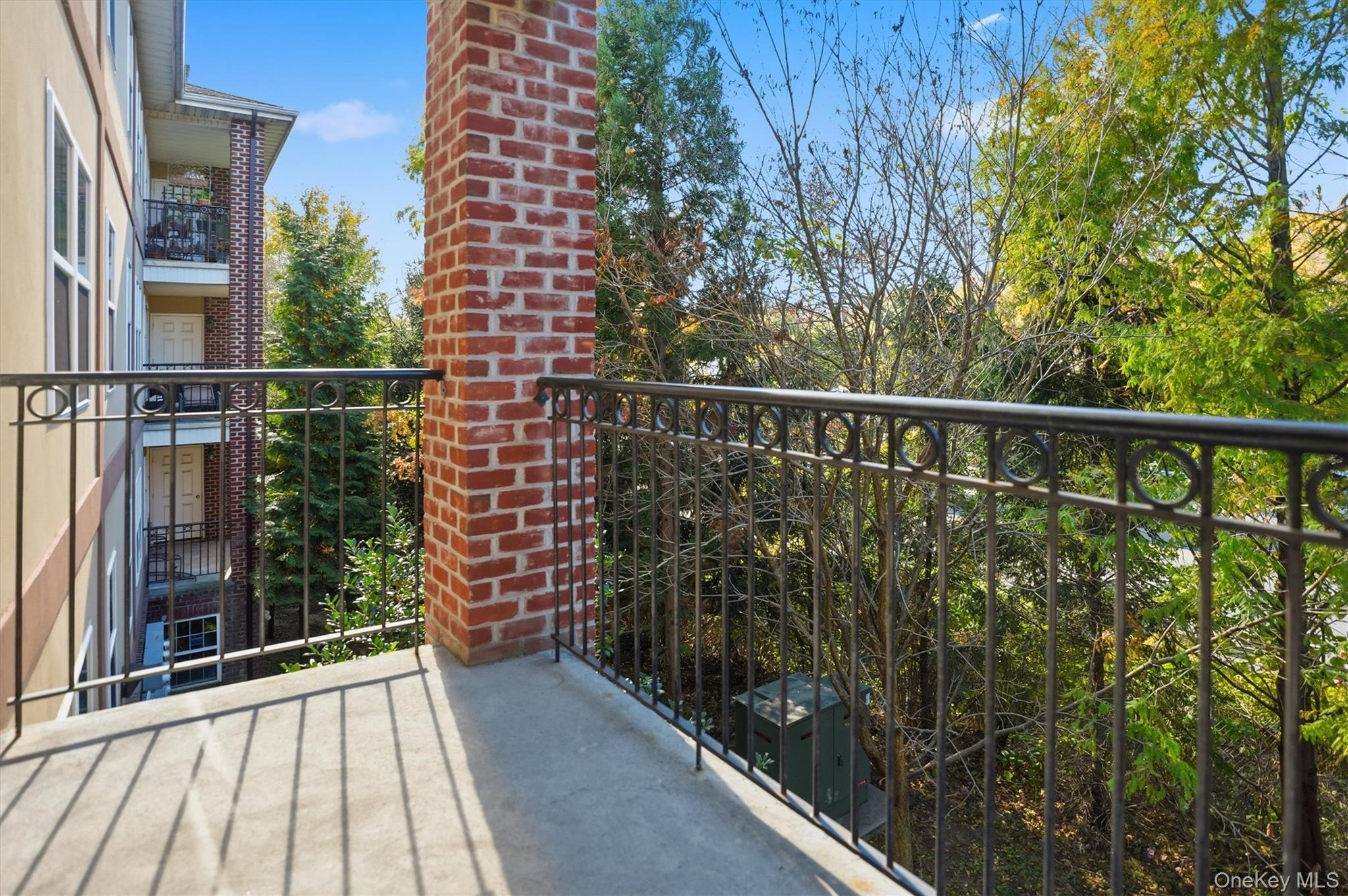 200 Carney Street # 203, Glen Cove, NY 11542