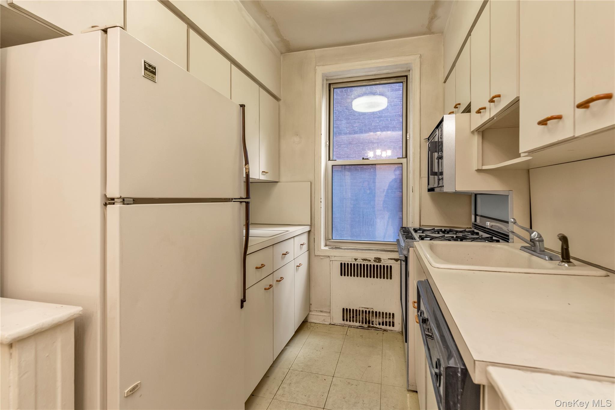 76-12 35th Avenue # 1B, Jackson Heights, NY 11372