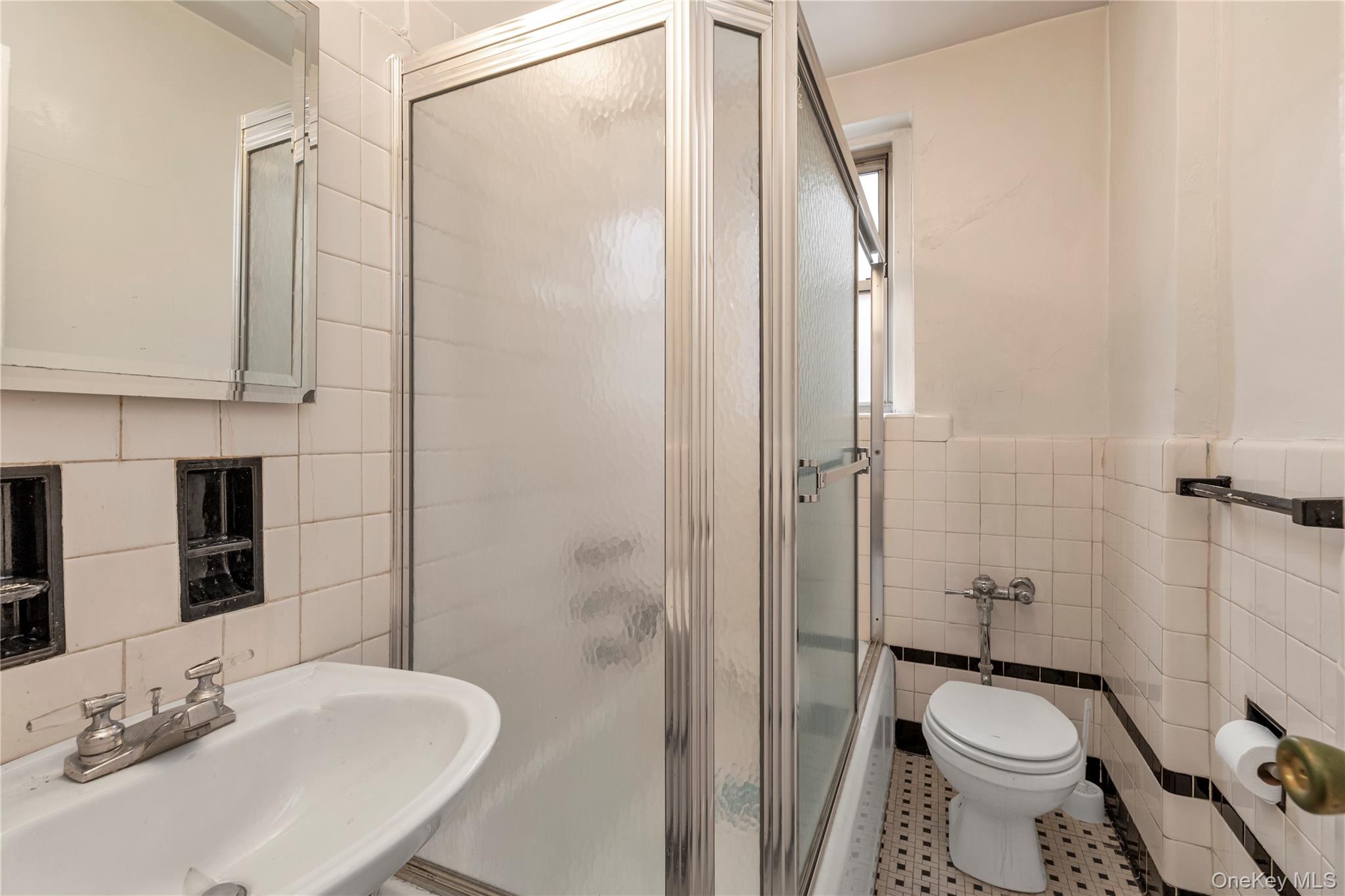 76-12 35th Avenue # 1B, Jackson Heights, NY 11372