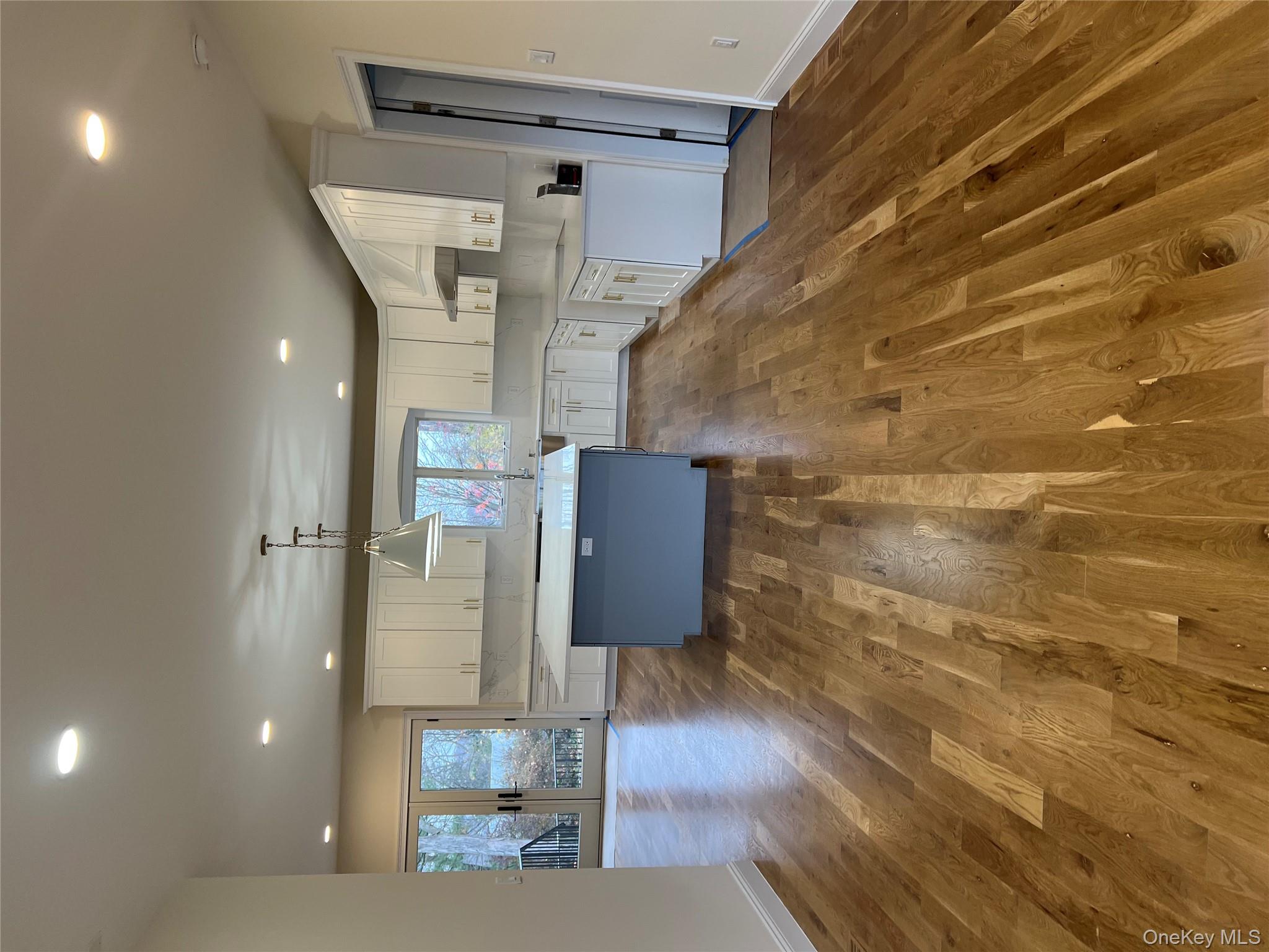 19 Sunlight Hill, Yonkers, NY 10704