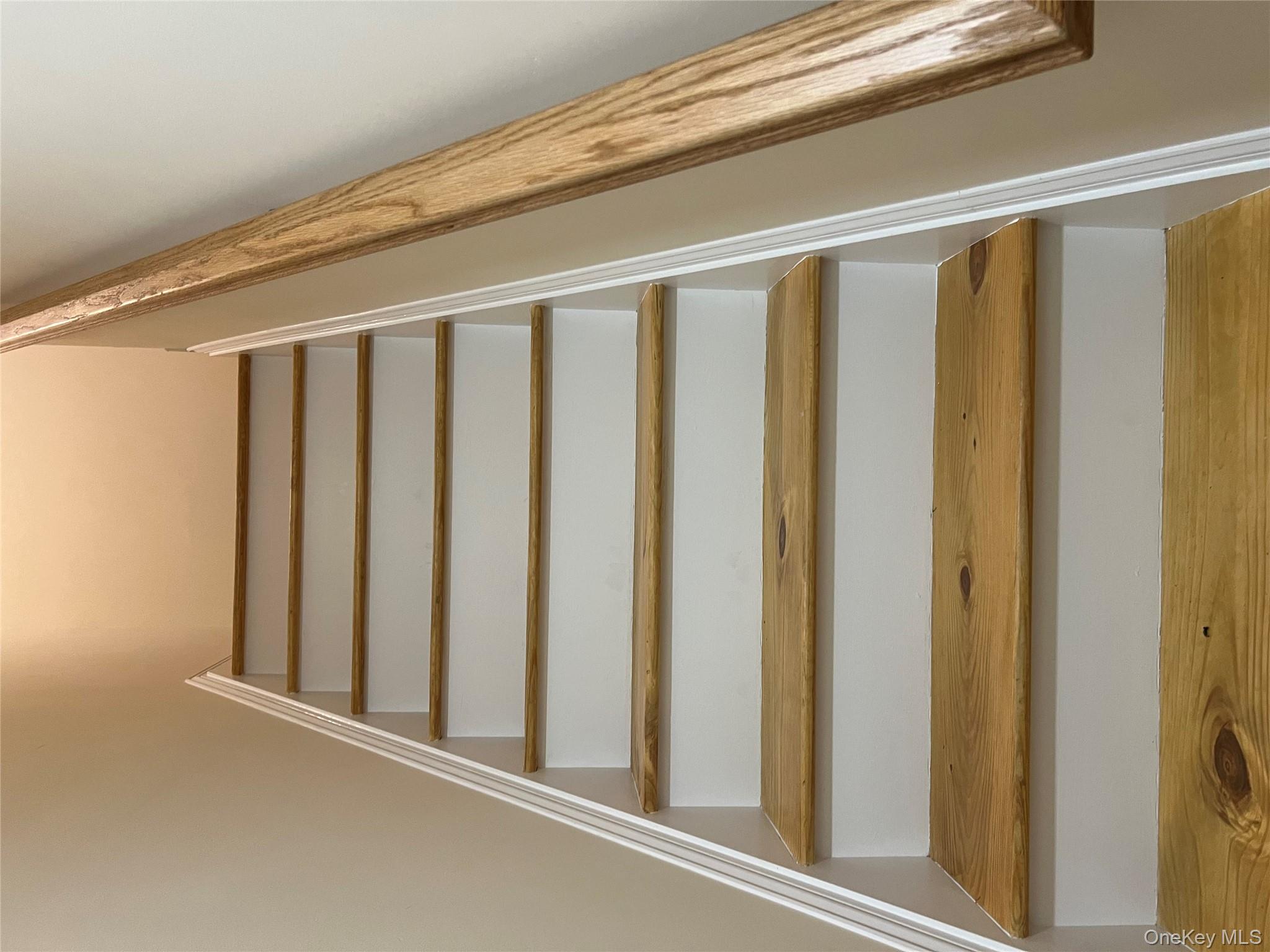 19 Sunlight Hill, Yonkers, NY 10704