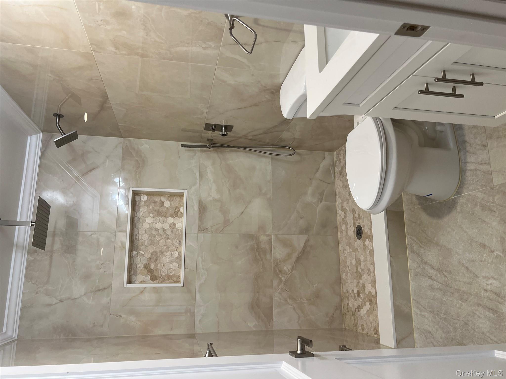 19 Sunlight Hill, Yonkers, NY 10704