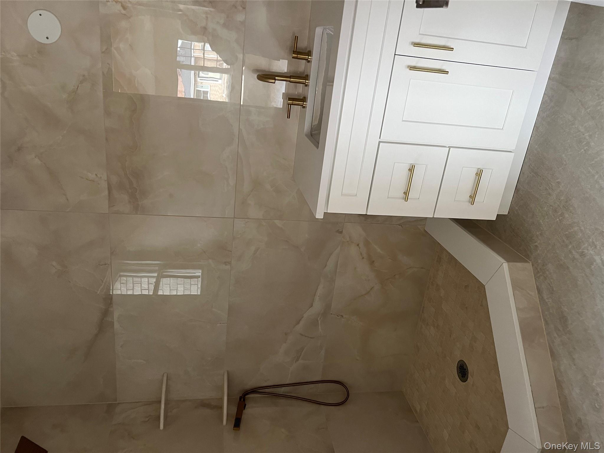 19 Sunlight Hill, Yonkers, NY 10704