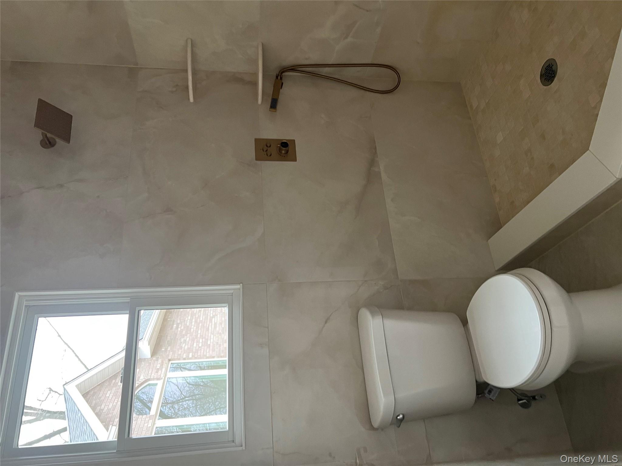 19 Sunlight Hill, Yonkers, NY 10704