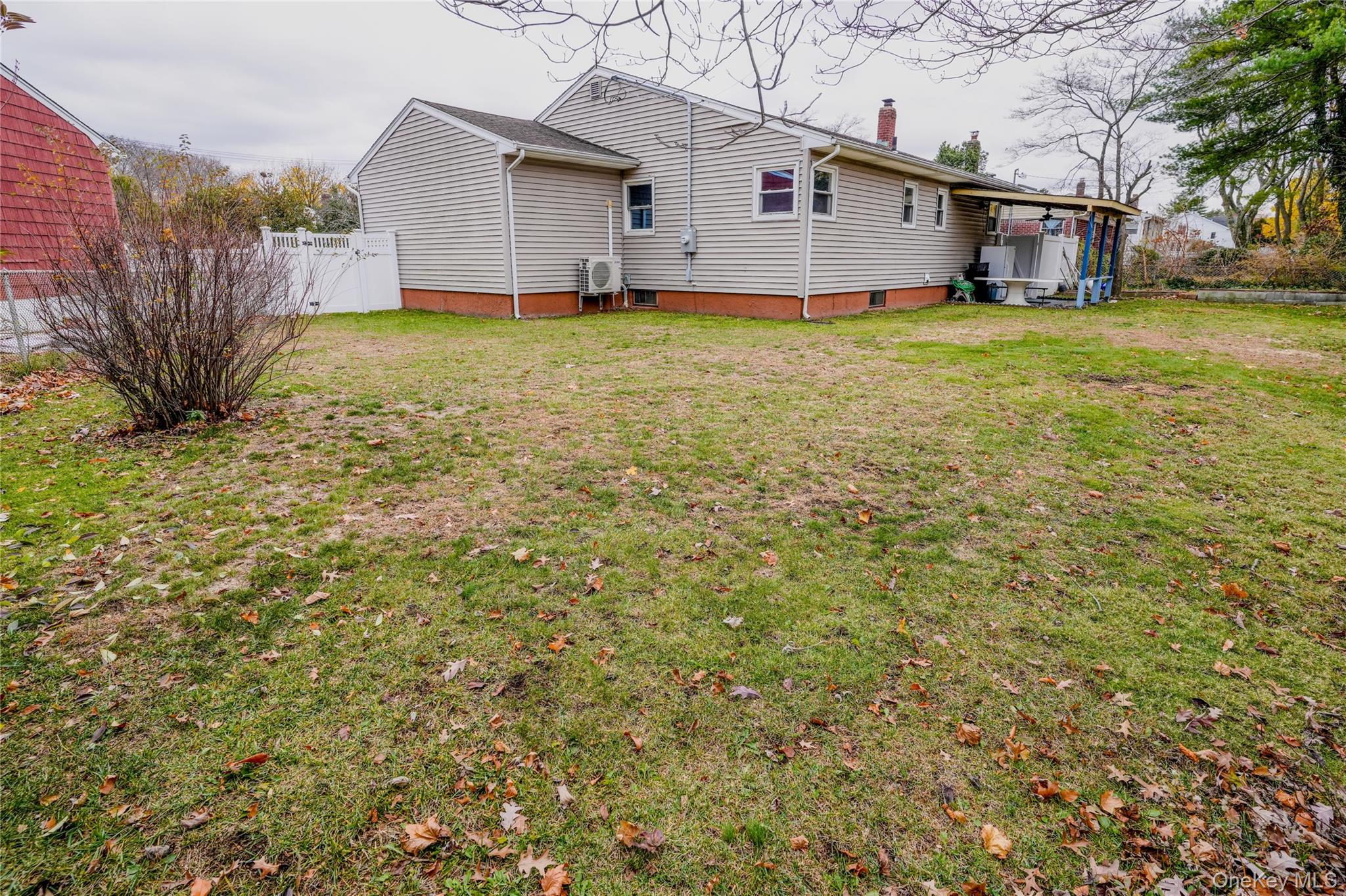 8 Lucille Drive, Syosset, NY 11791