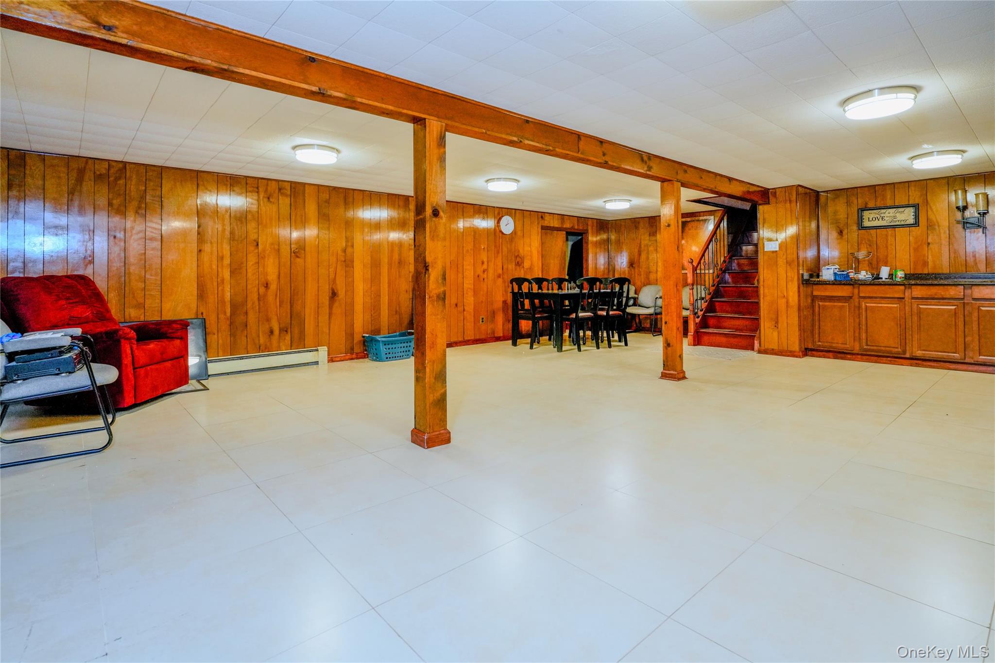 8 Lucille Drive, Syosset, NY 11791