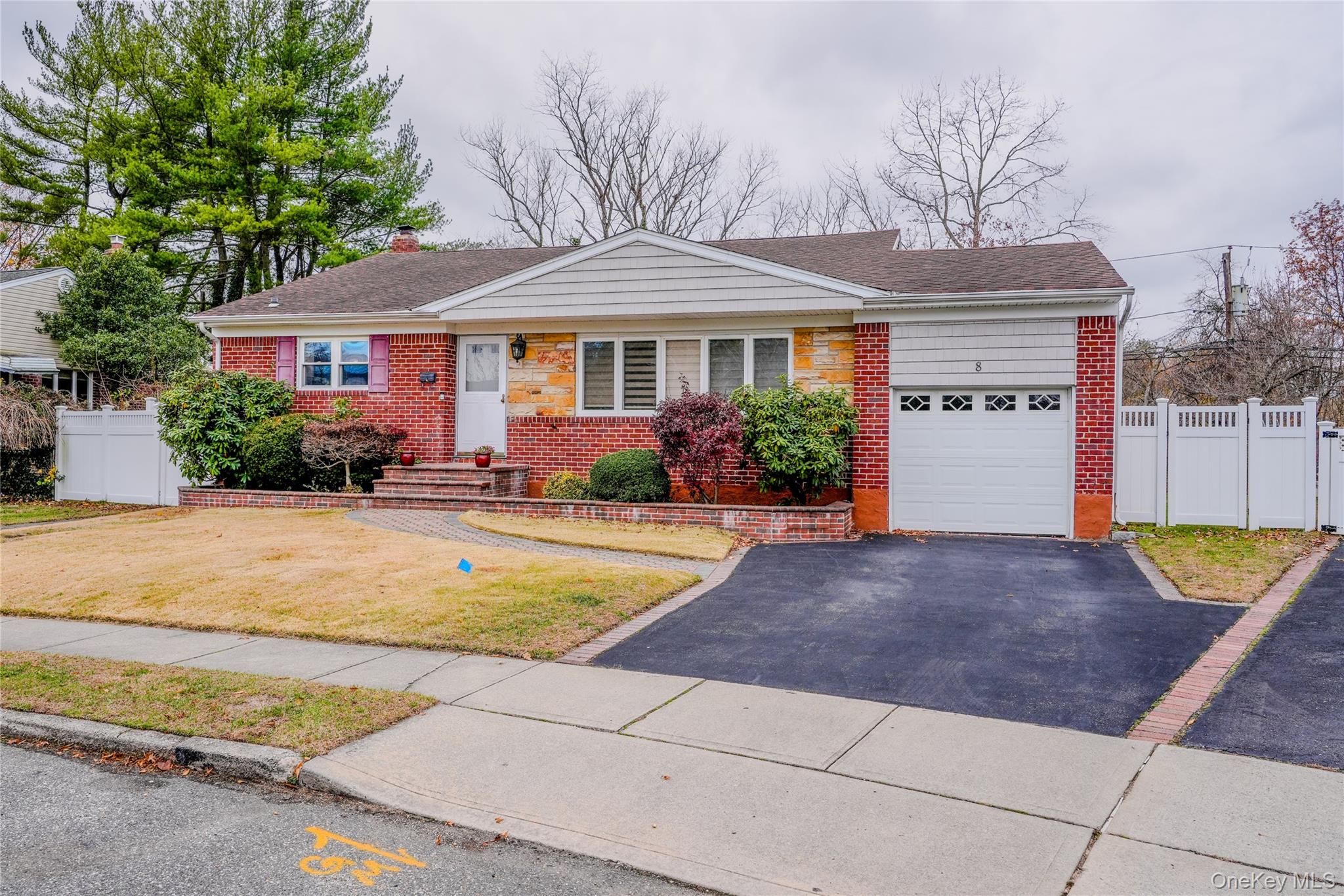 8 Lucille Drive, Syosset, NY 11791