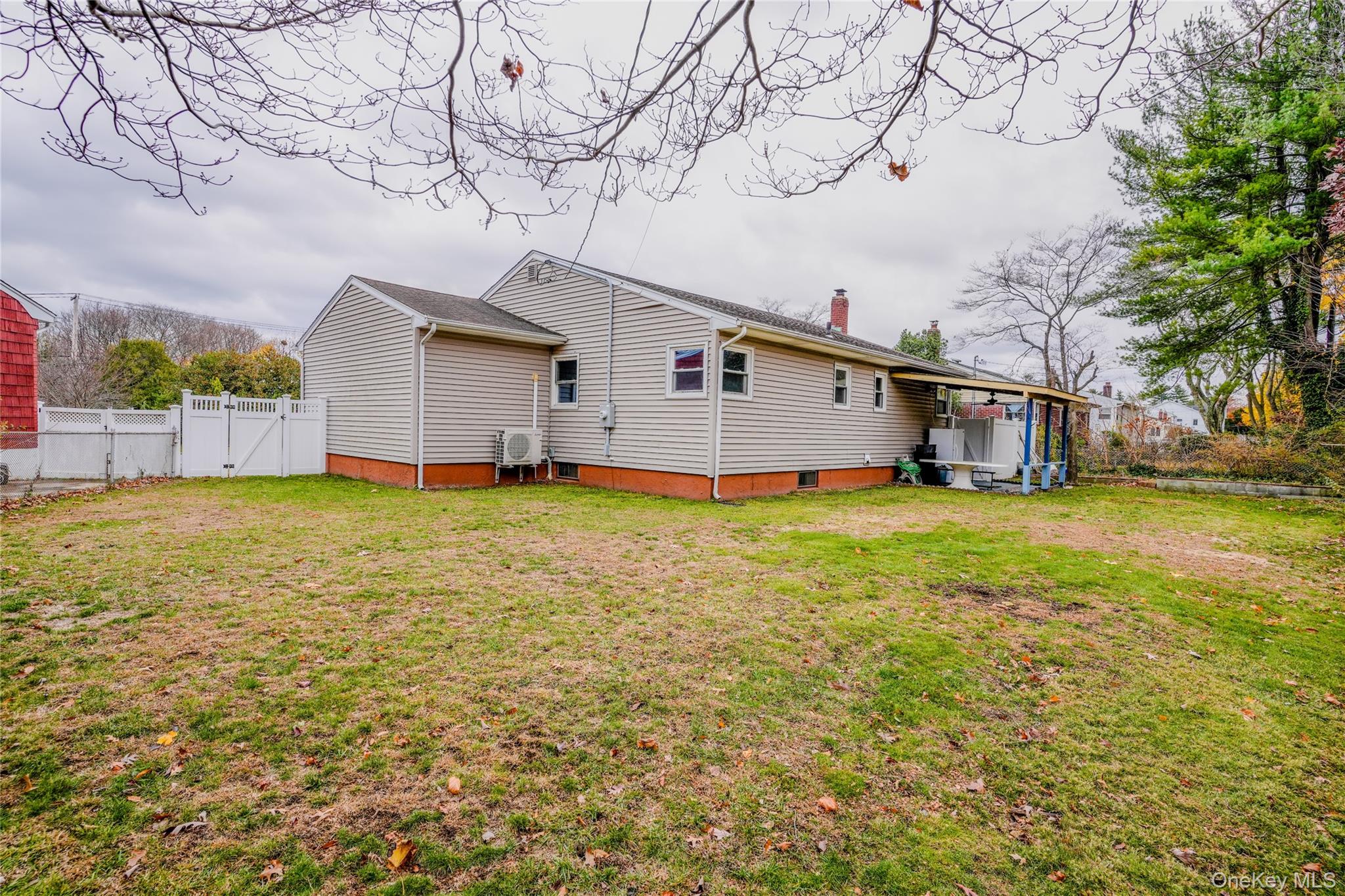 8 Lucille Drive, Syosset, NY 11791