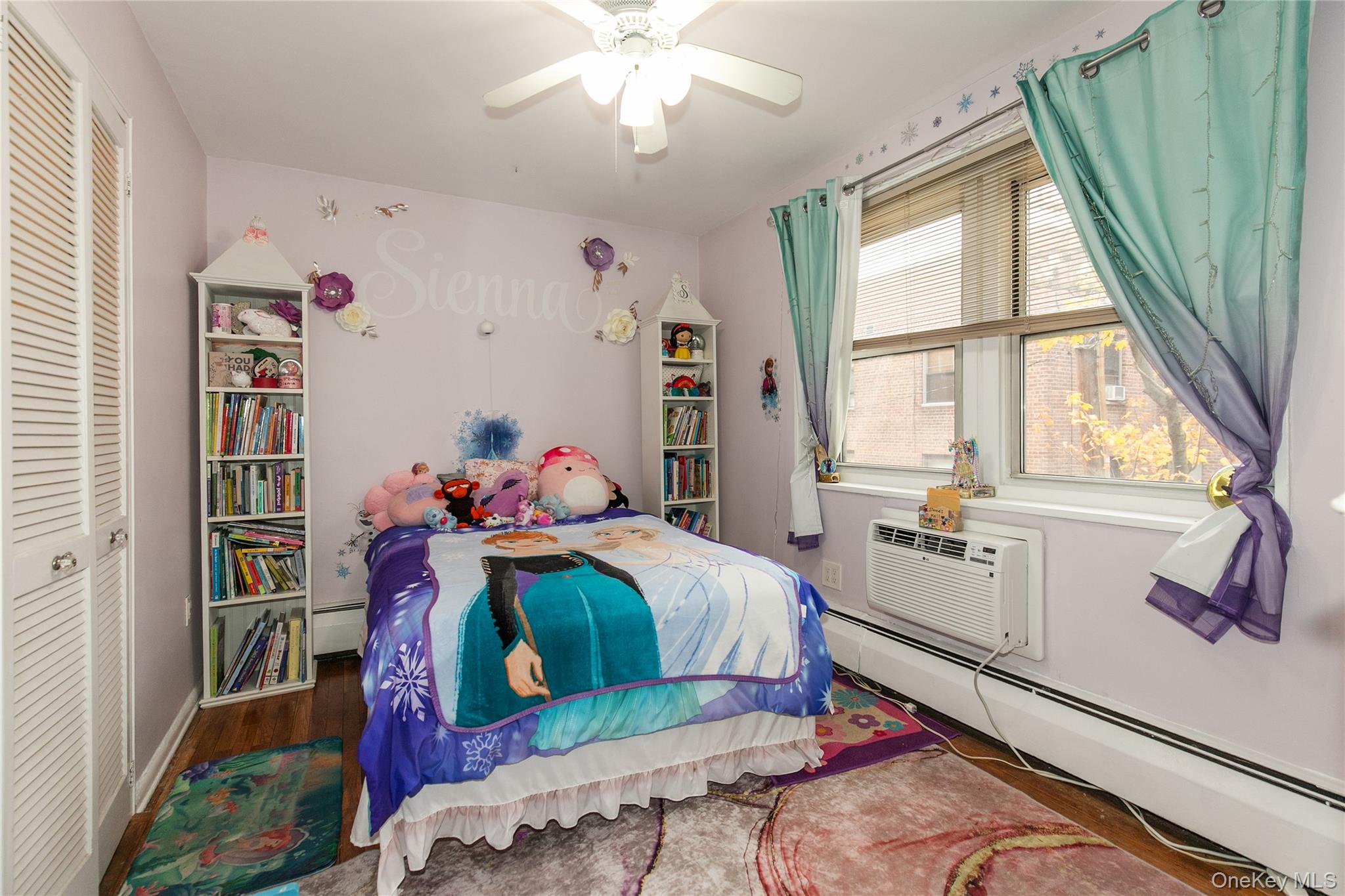 45 HILLPARK Avenue # 2L, Great Neck, NY 11021