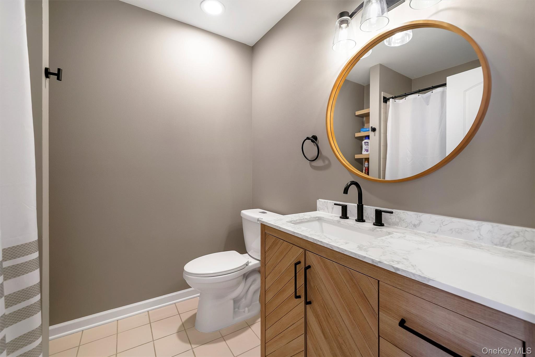 43 Woodside Knolls Drive, Middletown, NY 10940