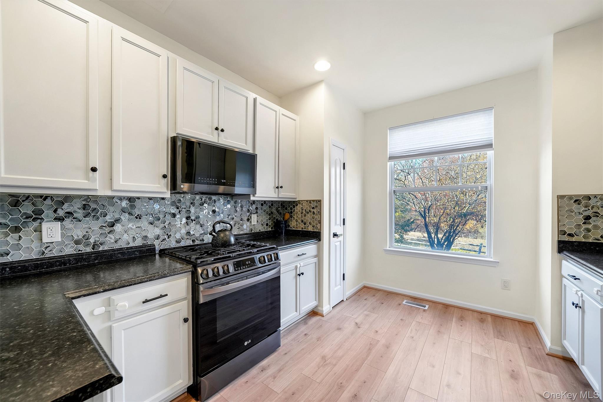 43 Woodside Knolls Drive, Middletown, NY 10940