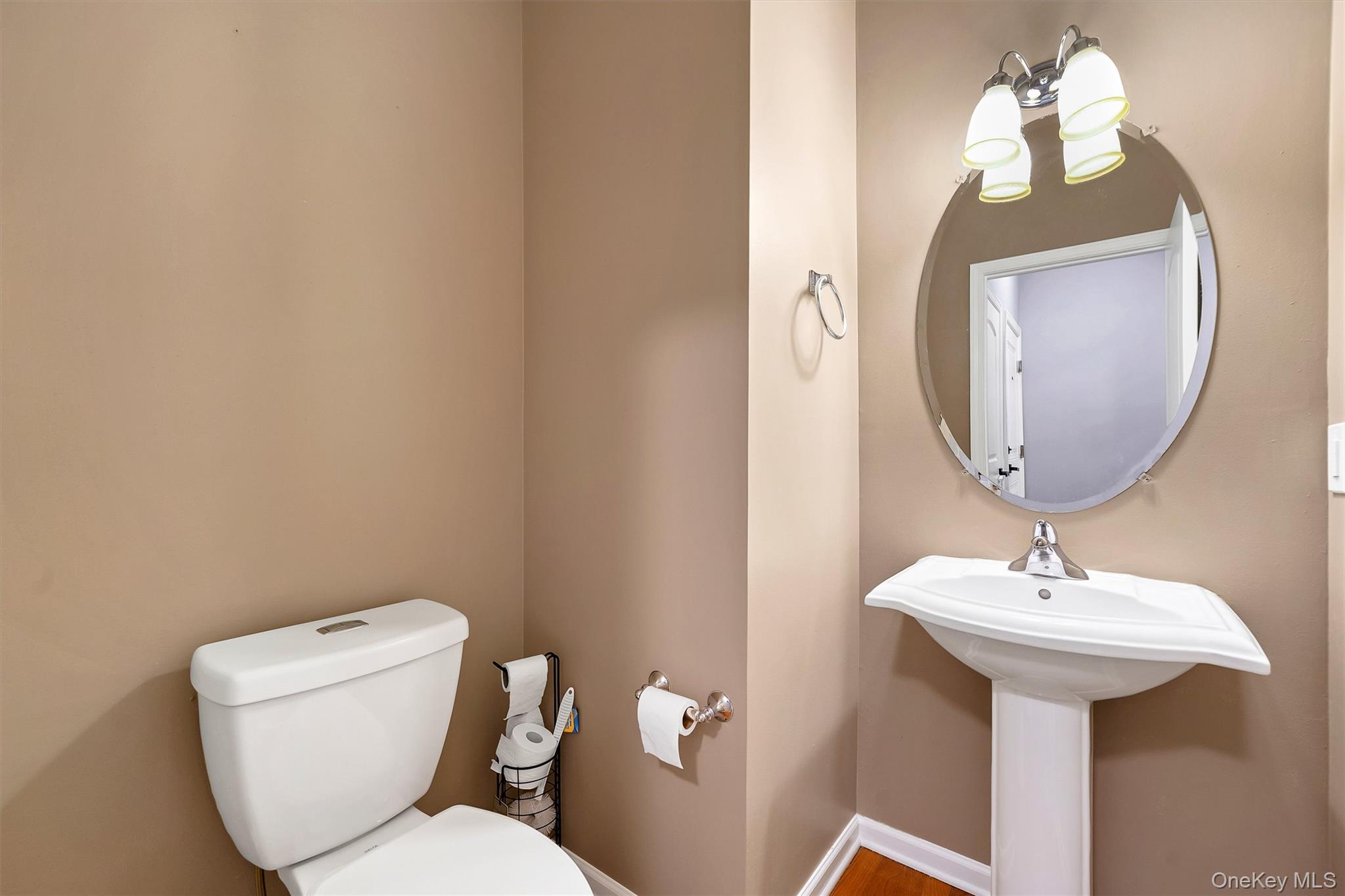 43 Woodside Knolls Drive, Middletown, NY 10940