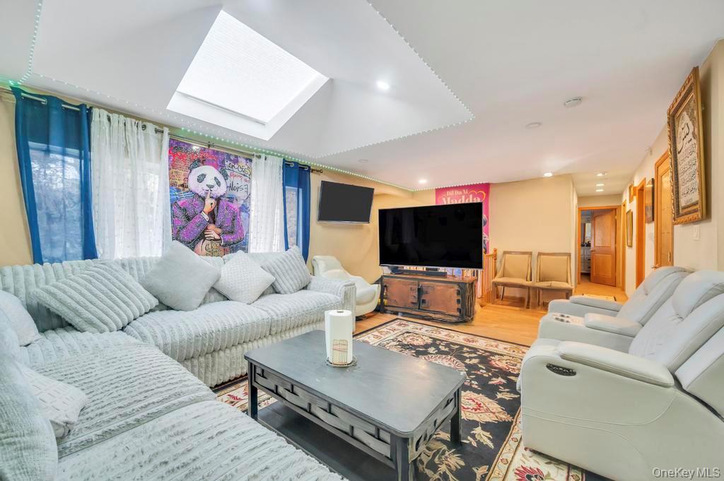 2 Valley Greens Drive, Valley Stream, NY 11581